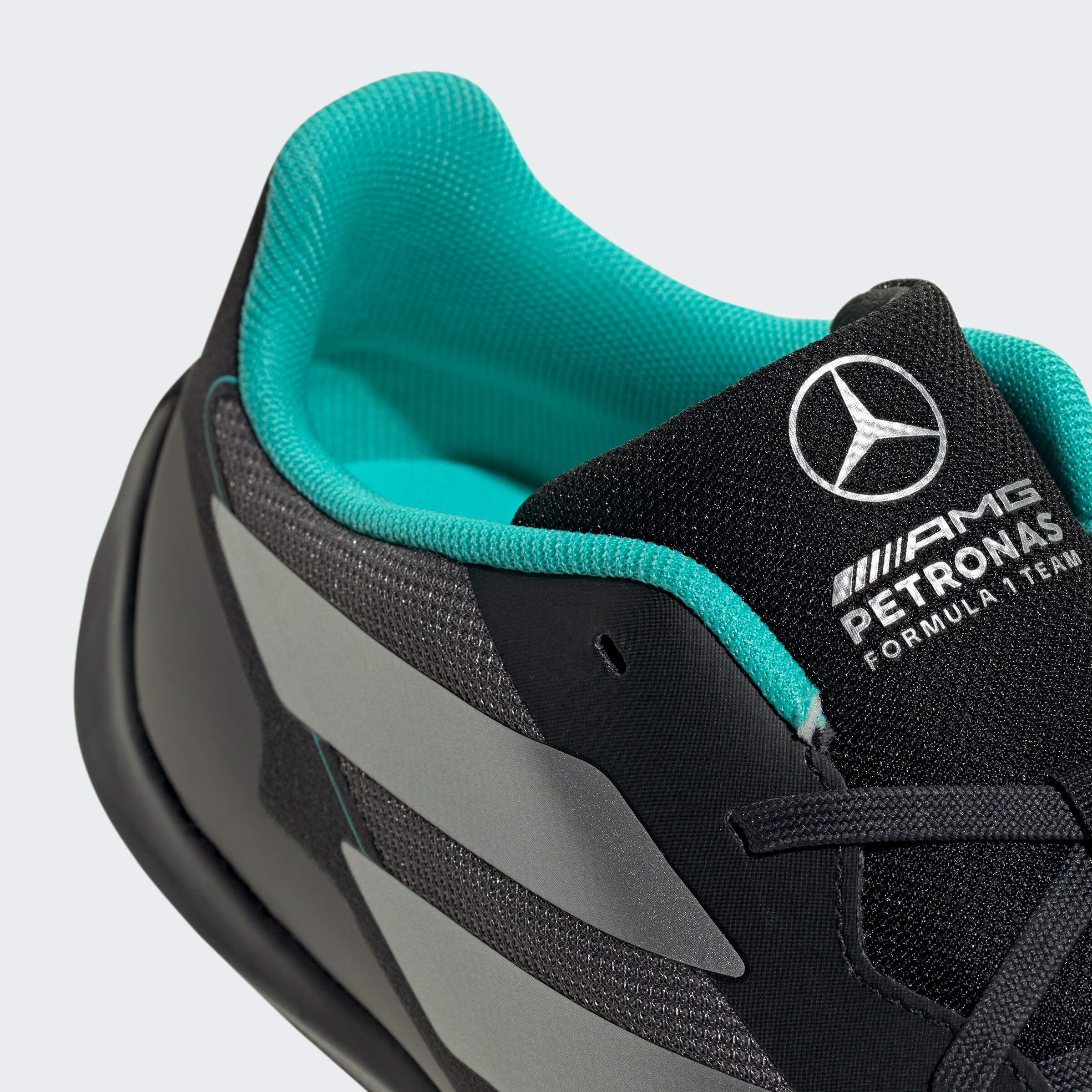 Sneakers, Feroza Base, Mercedes-AMG F1 - schwarz / silberfarben, 8, adidas