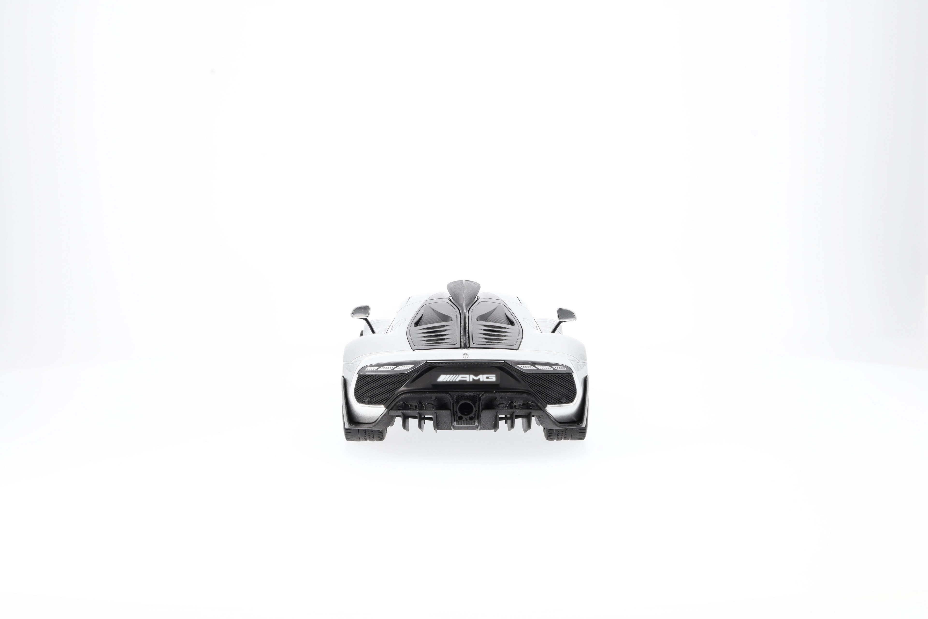 Mercedes-AMG ONE, C298 - hightechsilber, NZG, 1:18 Mercedes-AMG ONE, C298 - hightechsilber, NZG, 1:18