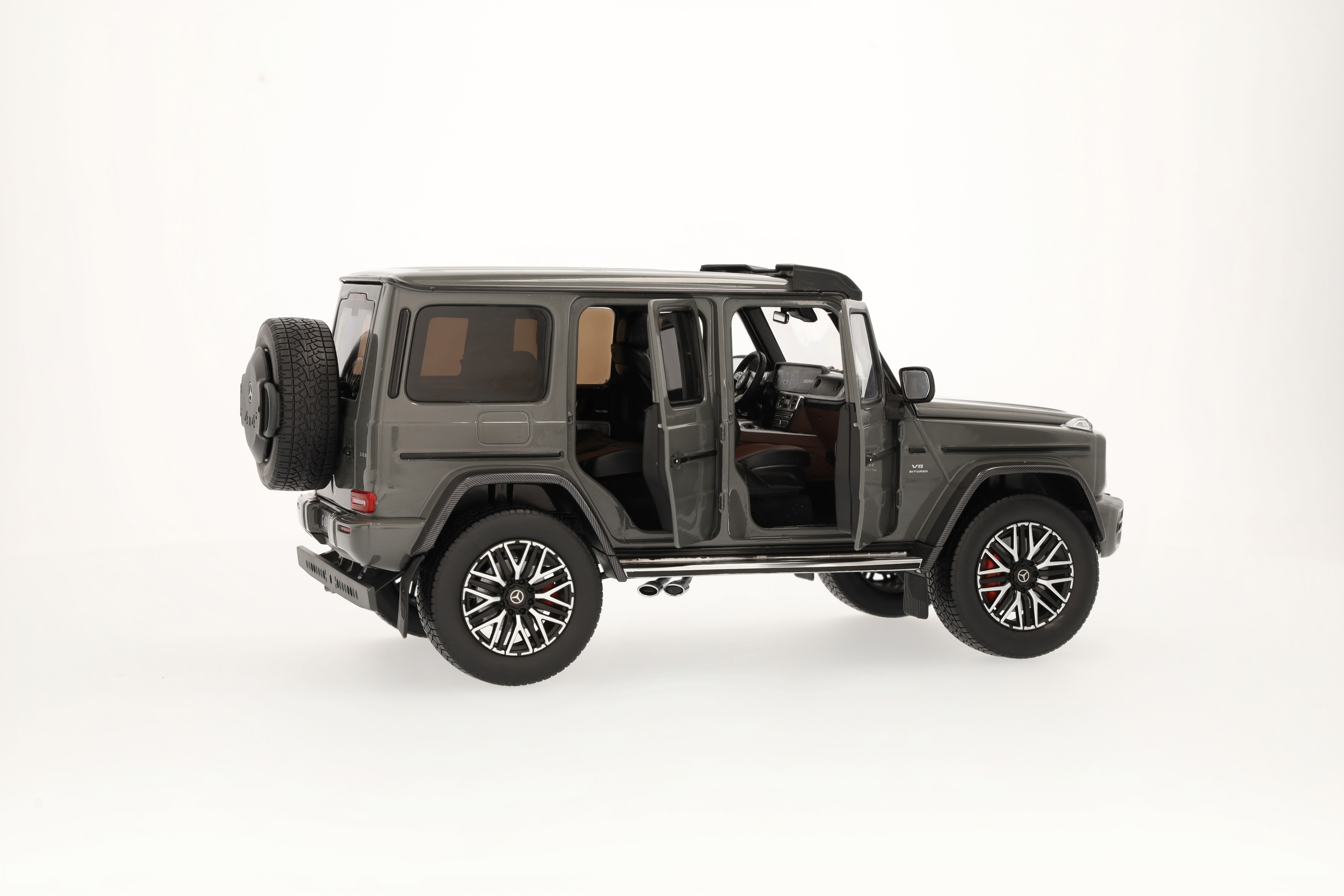 Mercedes-AMG G 63 4x4², W463 - G manufaktur classicgrau, iScale, 1:18 Mercedes-AMG G 63 4x4², W463 - G manufaktur classicgrau, iScale, 1:18