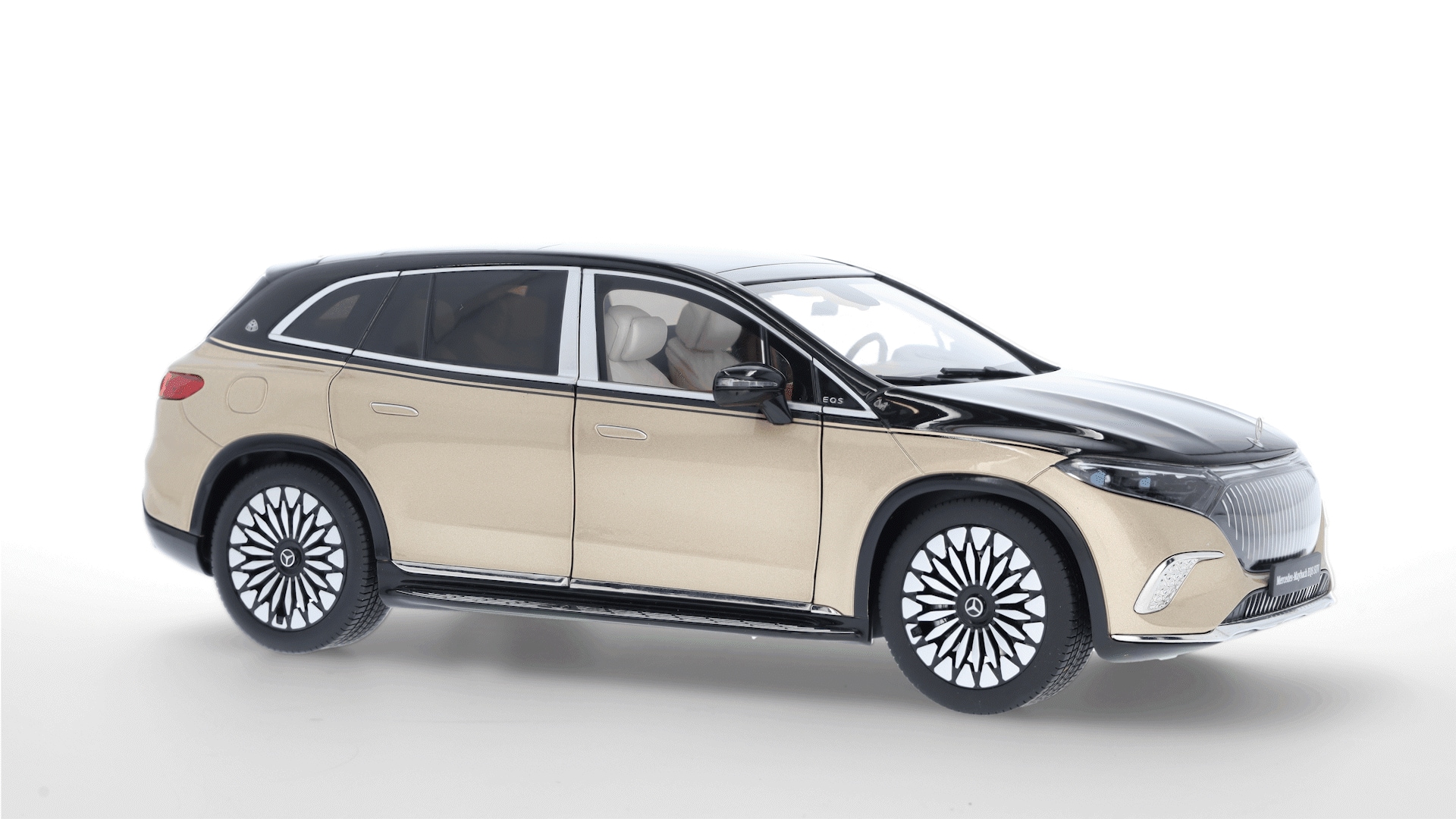 Mercedes-Maybach EQS 680 SUV, Z296 - obsidianschwarz / designo kalaharigold, NZG, 1:18 Mercedes-Maybach EQS 680 SUV, Z296 - obsidianschwarz / designo kalaharigold, NZG, 1:18