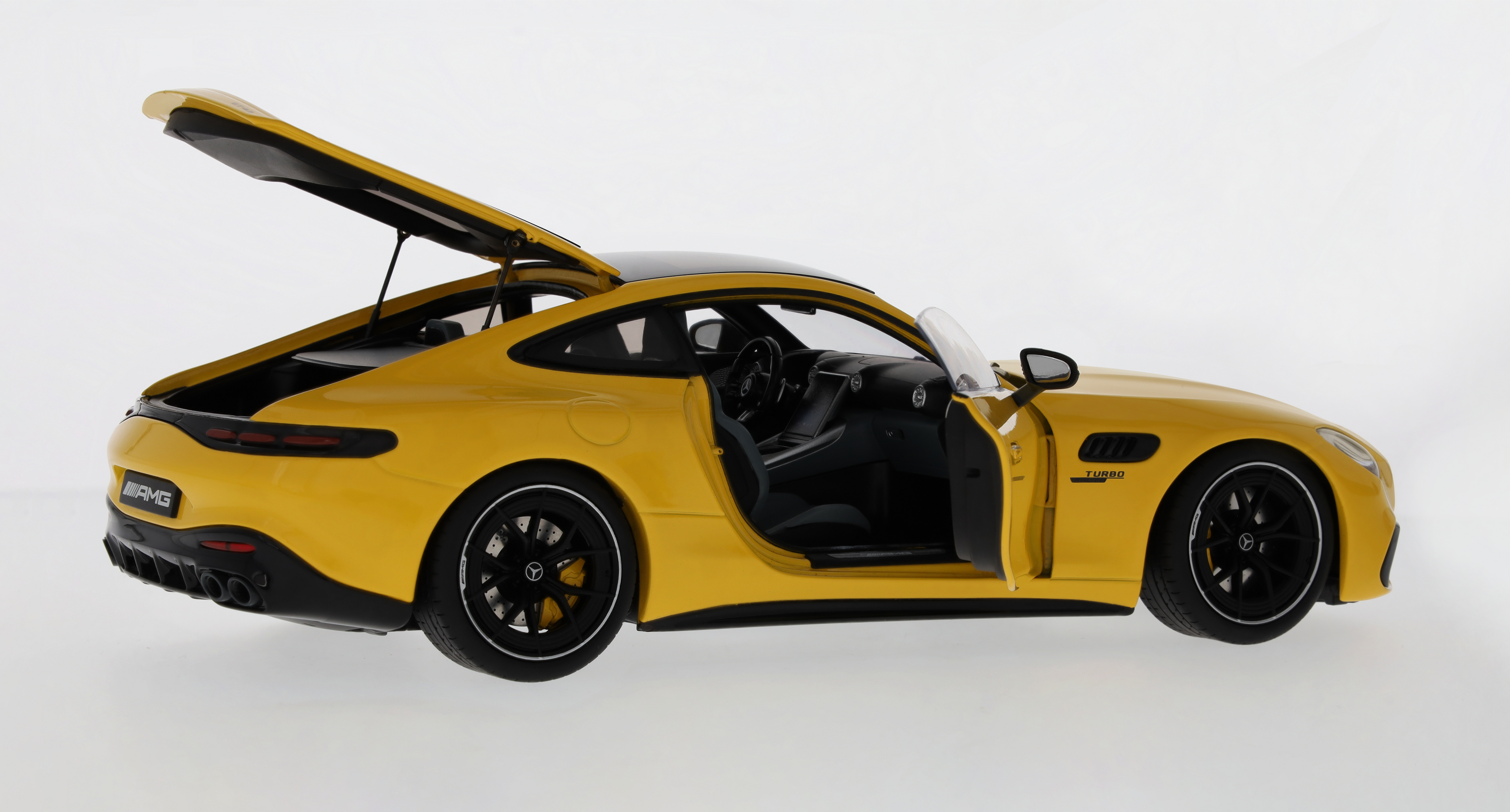 Mercedes-AMG GT 43 - sonnengelb, NZG, 1:18 Mercedes-AMG GT 43 - sonnengelb, NZG, 1:18