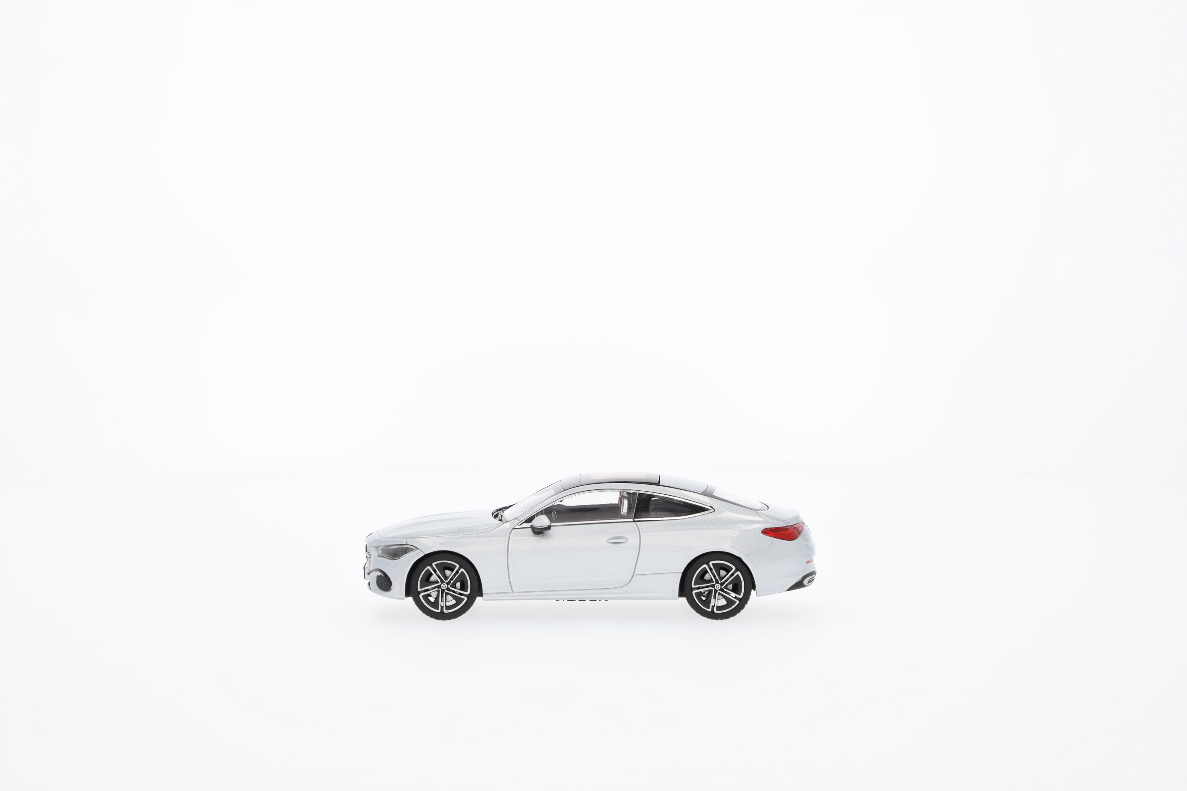 CLE Coupé, AVANTGARDE, C236 - hightechsilber, Norev, 1:43 CLE Coupé, AVANTGARDE, C236 - hightechsilber, Norev, 1:43