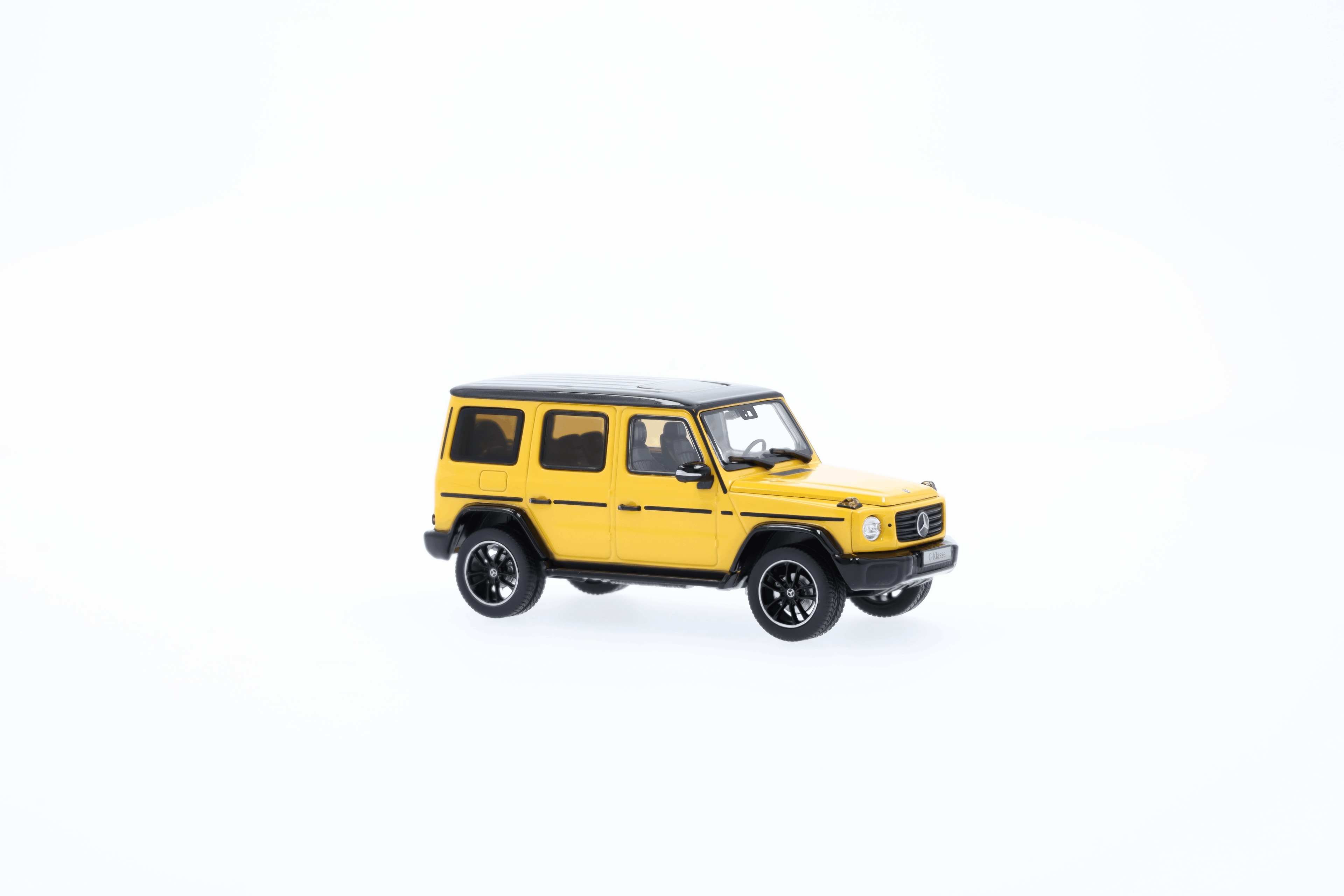 G-Klasse, Geländewagen, AMG Line, W465 - MANUFAKTUR sonnengelb uni, Norev, 1:43 G-Klasse, Geländewagen, AMG Line, W465 - MANUFAKTUR sonnengelb uni, Norev, 1:43