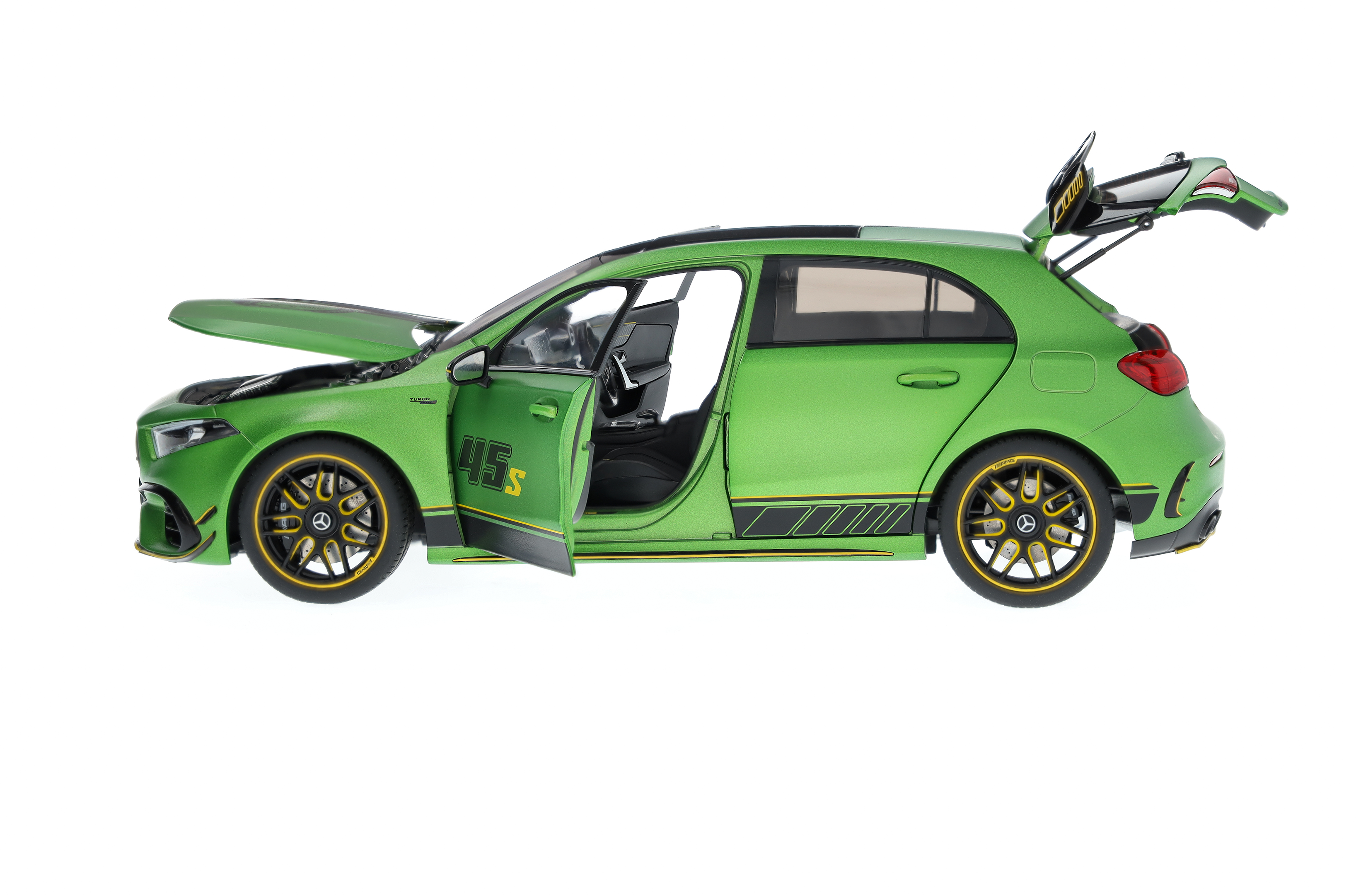 Mercedes-AMG A 45 S 4MATIC - green hell magno, NZG, 1:18 Mercedes-AMG A 45 S 4MATIC - green hell magno, NZG, 1:18