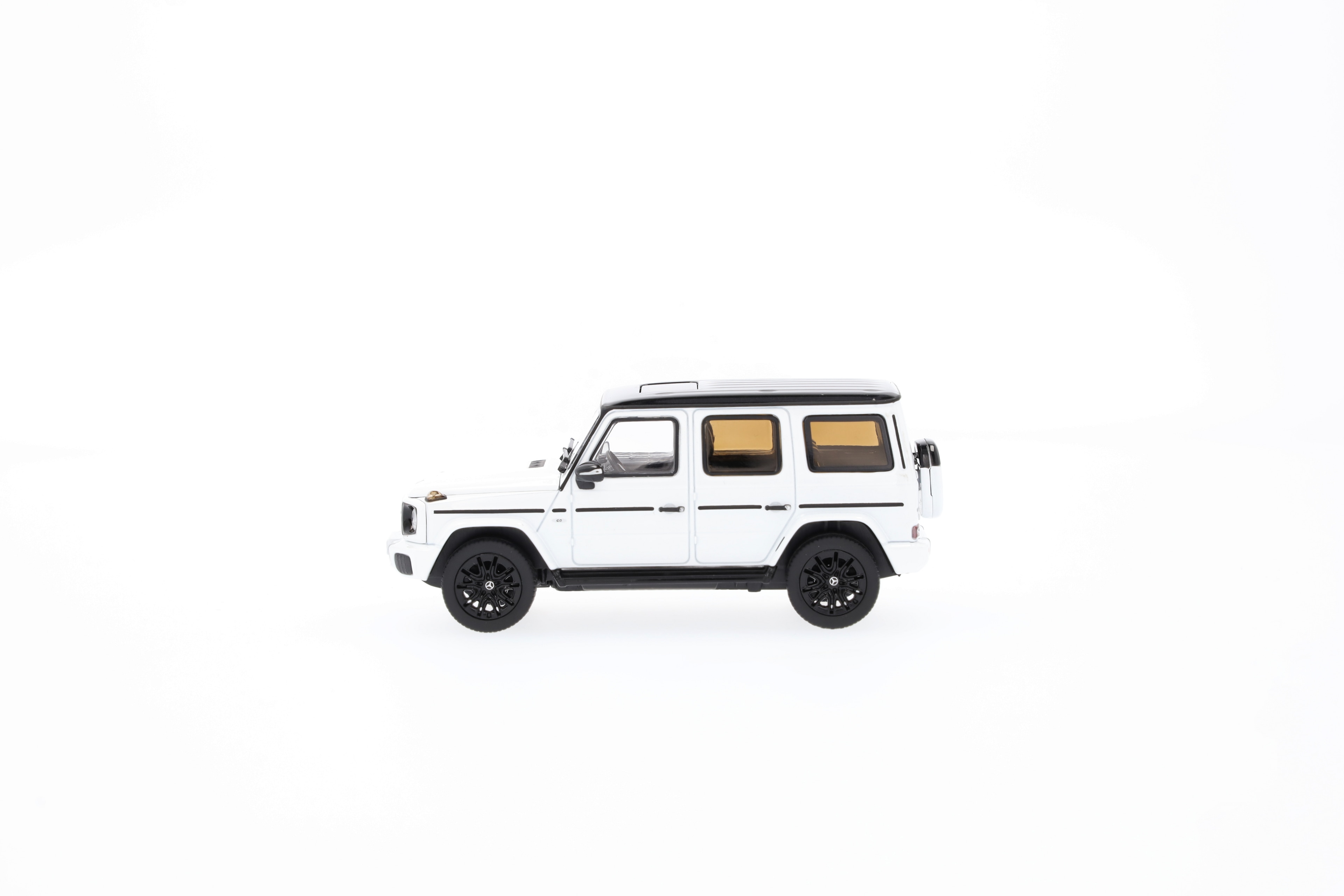 G 580 with EQ Technology, Geländewagen, AMG Line, N465 - MANUFAKTUR opalithweiß bright, Norev, 1:43 G 580 with EQ Technology, Geländewagen, AMG Line, N465 - MANUFAKTUR opalithweiß bright, Norev, 1:43