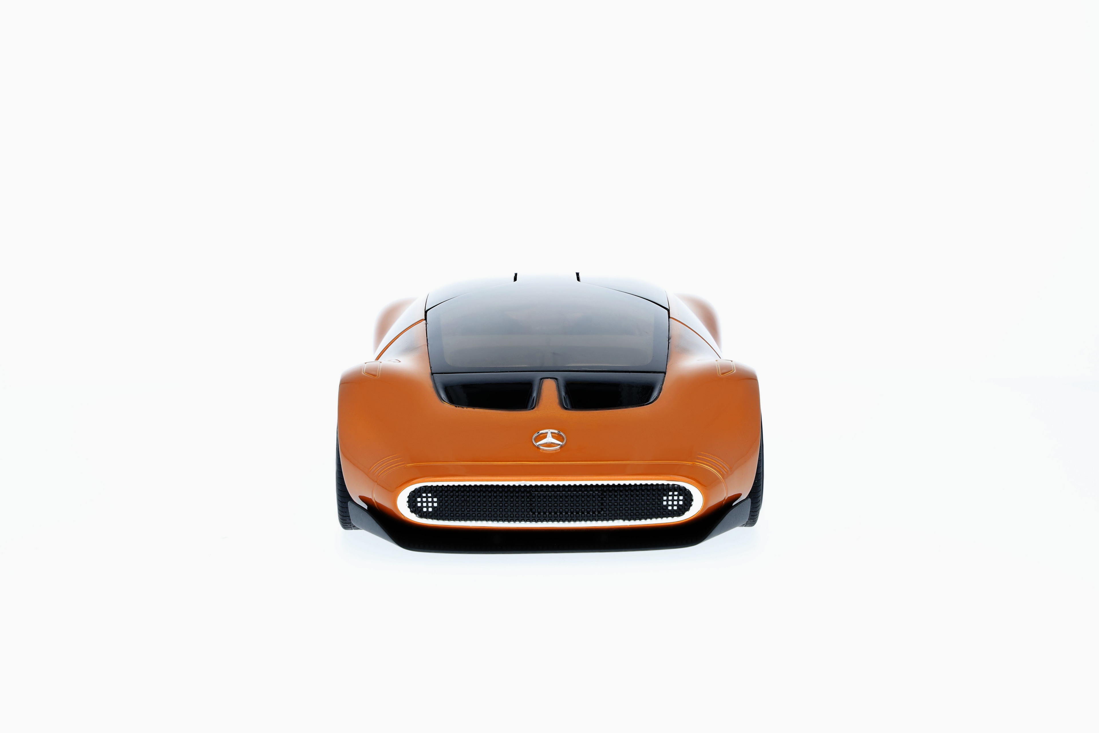 Vision One-Eleven Set mit Figurine, Showcar - orange, NZG, 1:18 Vision One-Eleven Set mit Figurine, Showcar - orange, NZG, 1:18