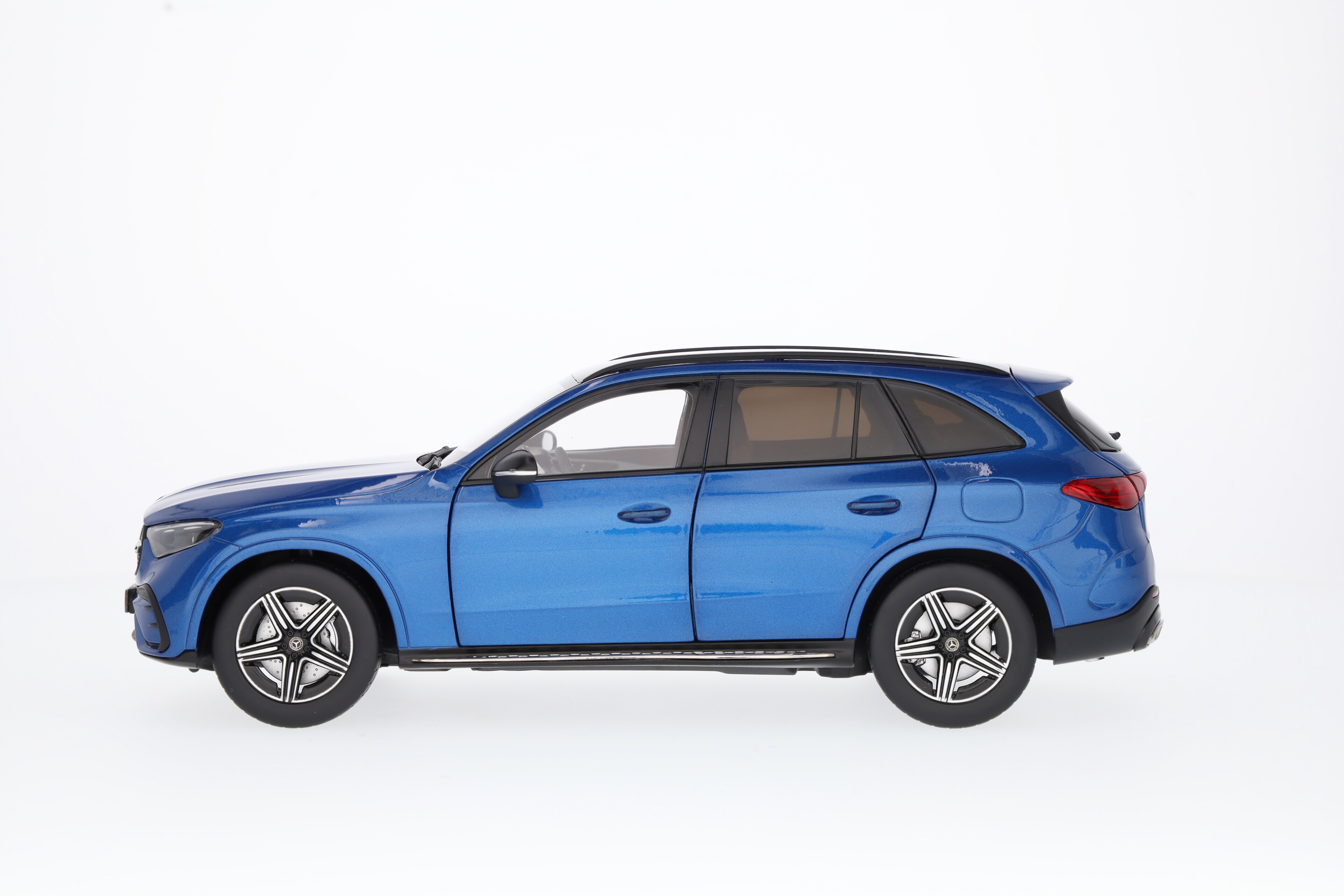 GLC, AMG Line, X254 - spektralblau, iScale, 1:18