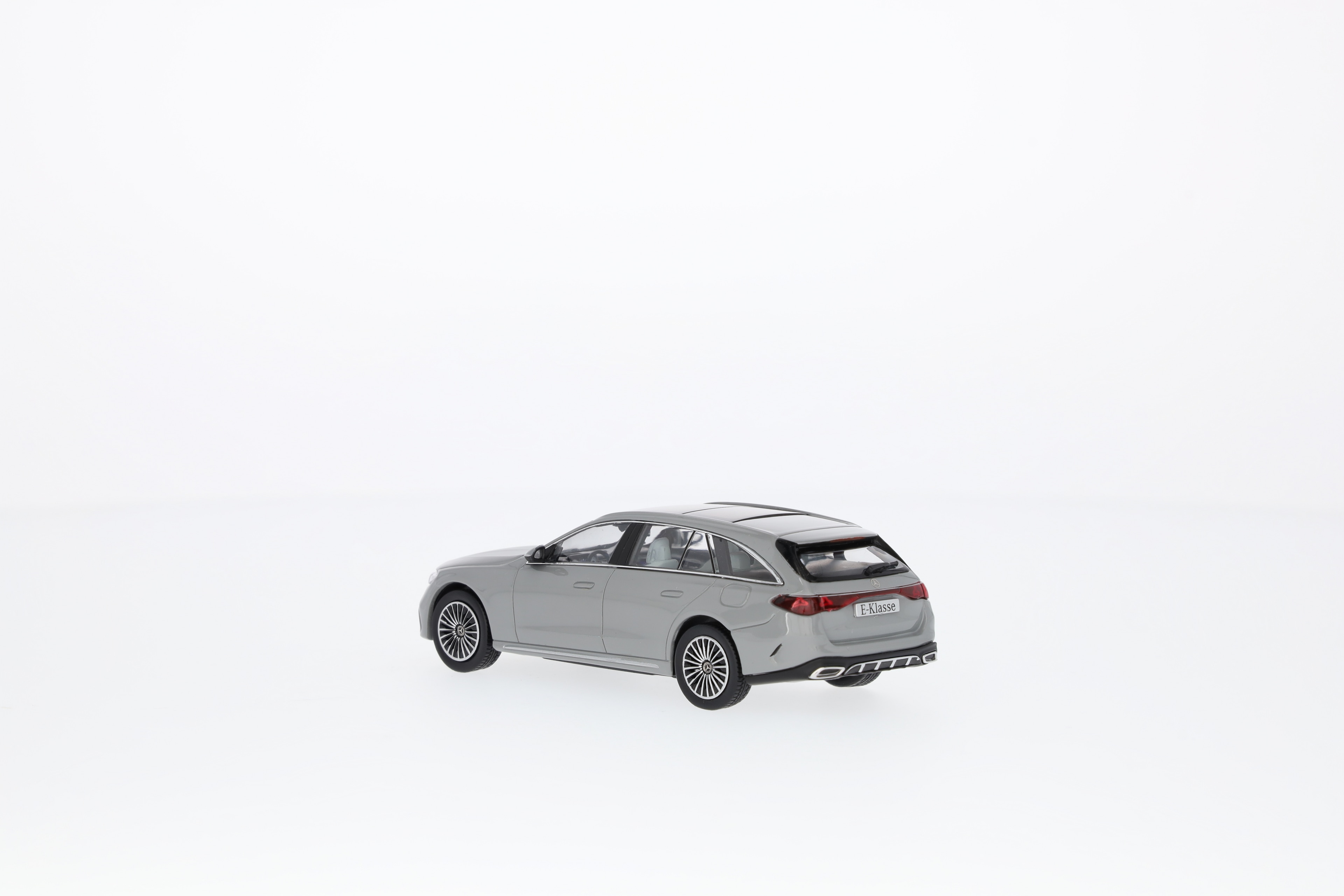 E-Klasse, T-Modell, AMG Line, S214 - MANUFAKTUR alpingrau uni, iScale, 1:43 E-Klasse, T-Modell, AMG Line, S214 - MANUFAKTUR alpingrau uni, iScale, 1:43