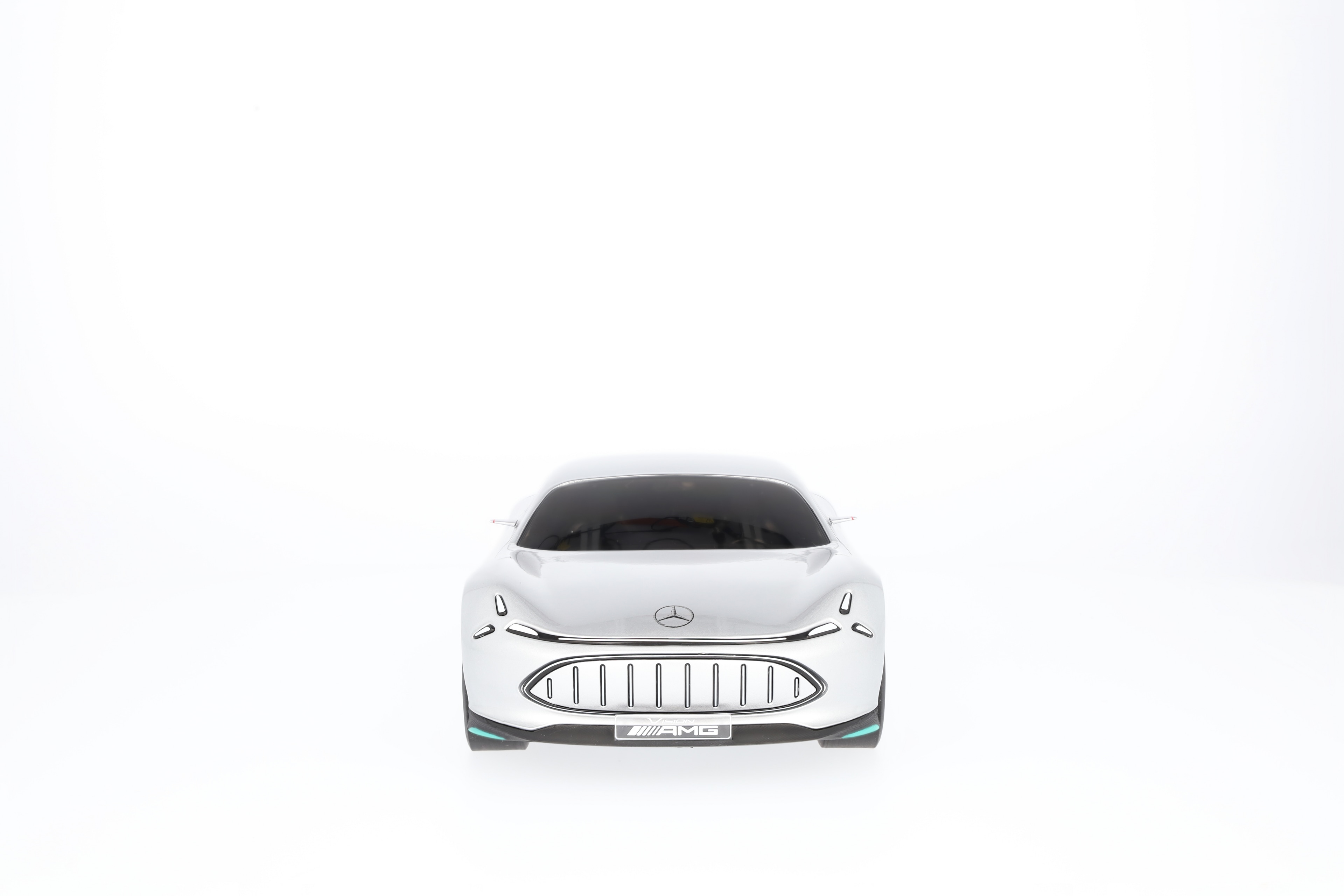 Vision AMG, Showcar - silber alubeam, NZG, 1:18 Vision AMG, Showcar - silber alubeam, NZG, 1:18