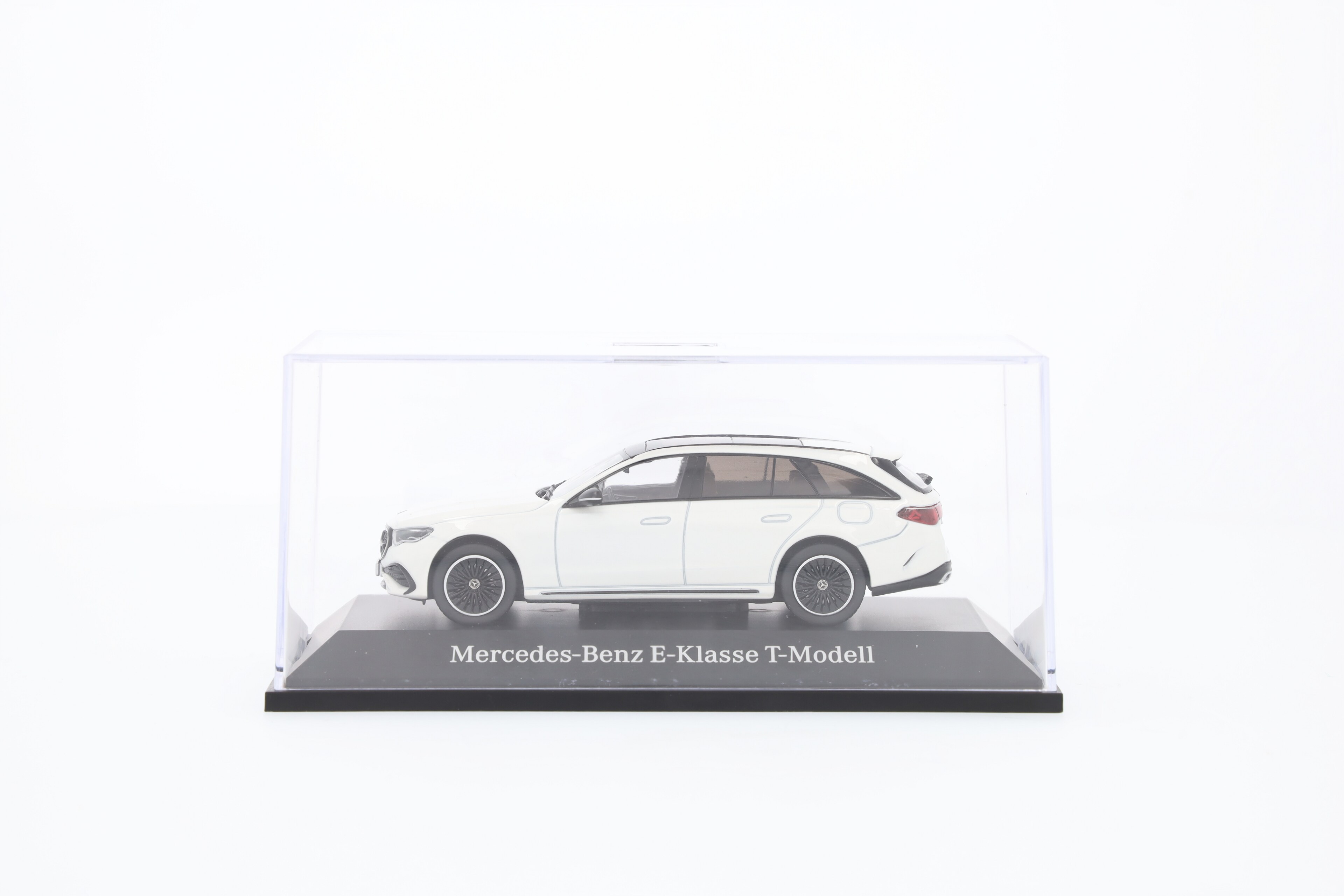 E-Klasse, T-Modell, AMG Line, S214 - G manufaktur opalithweiß bright, iScale, 1:43