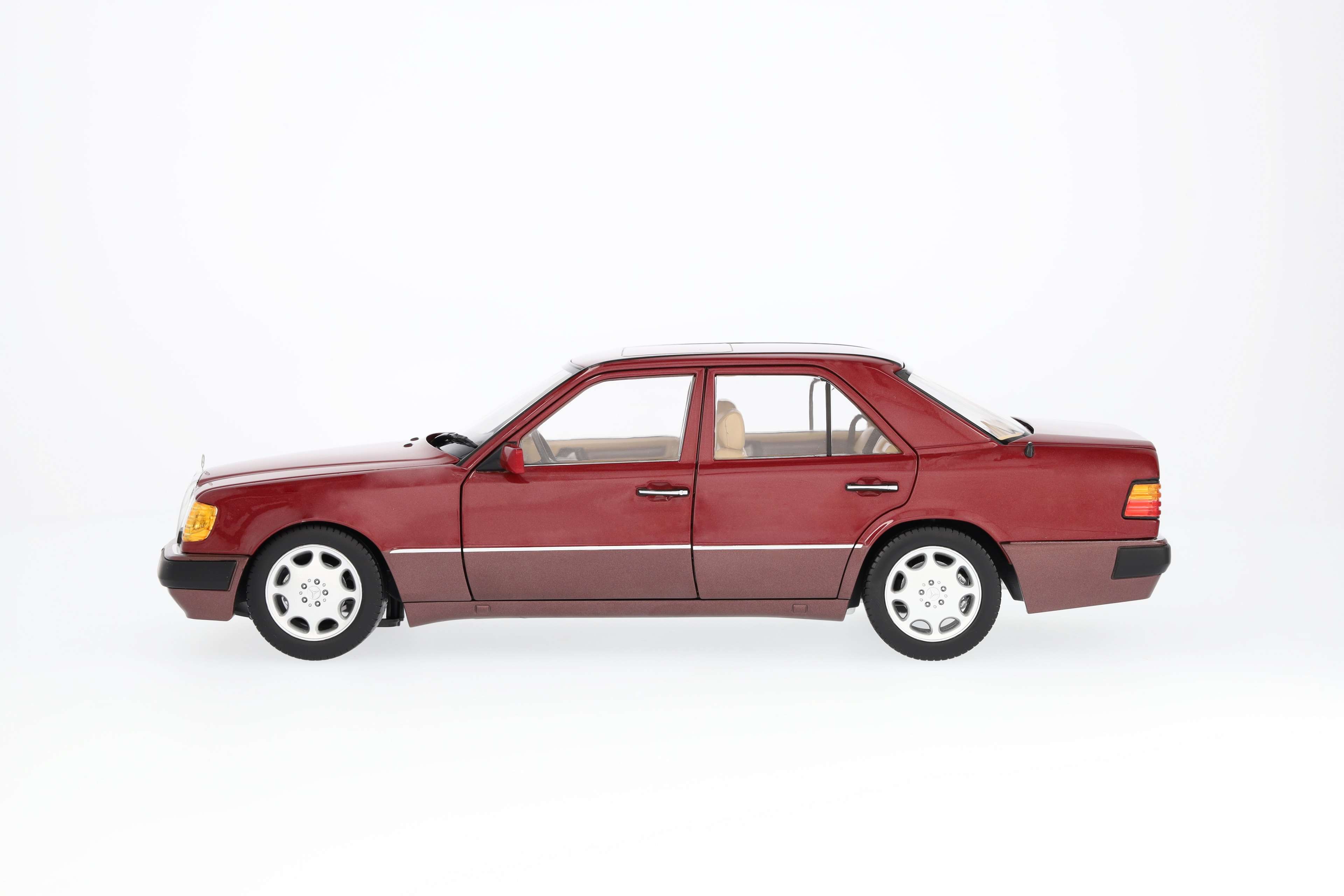 500 E W 124 (1991-1993), Limousine - almandinrot, Norev, 1:18