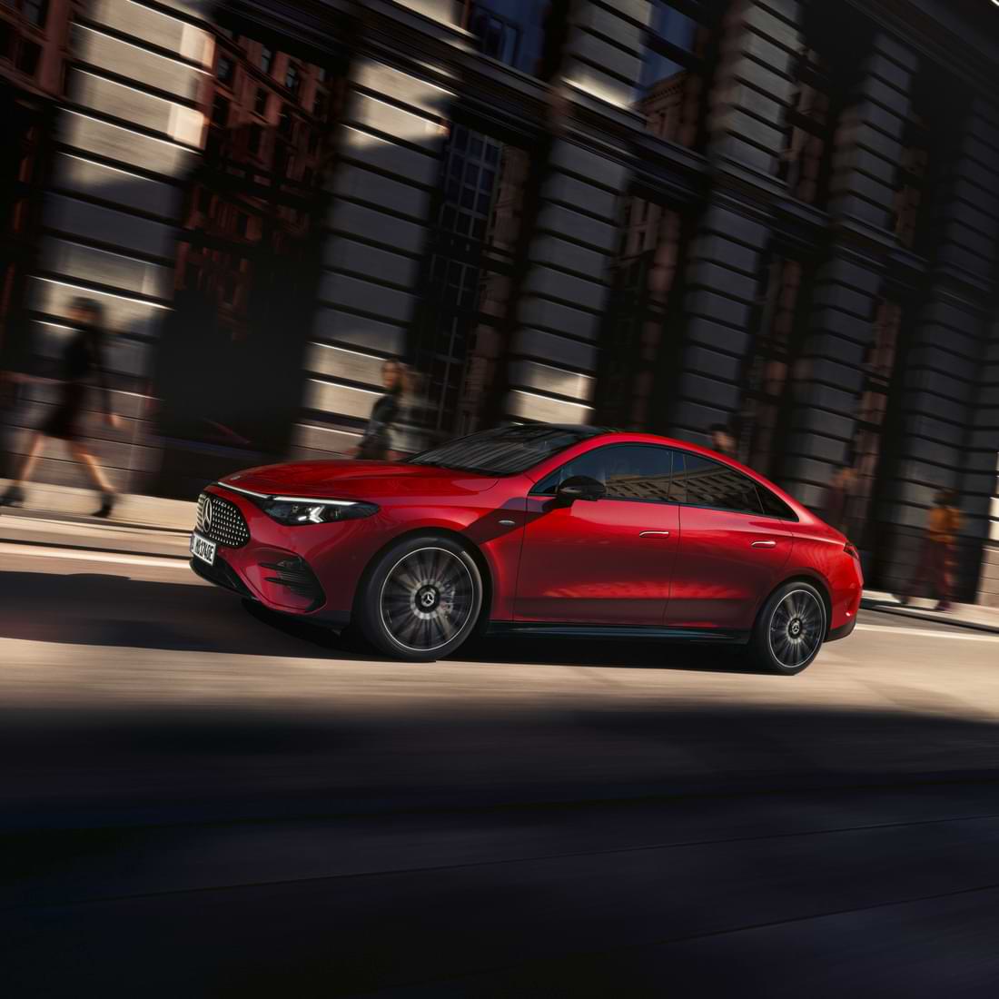 Mercedes-Benz-Zubehoer-CLA-C174-V174-Reifen-Felgen-Radnabenabdeckung-Rder