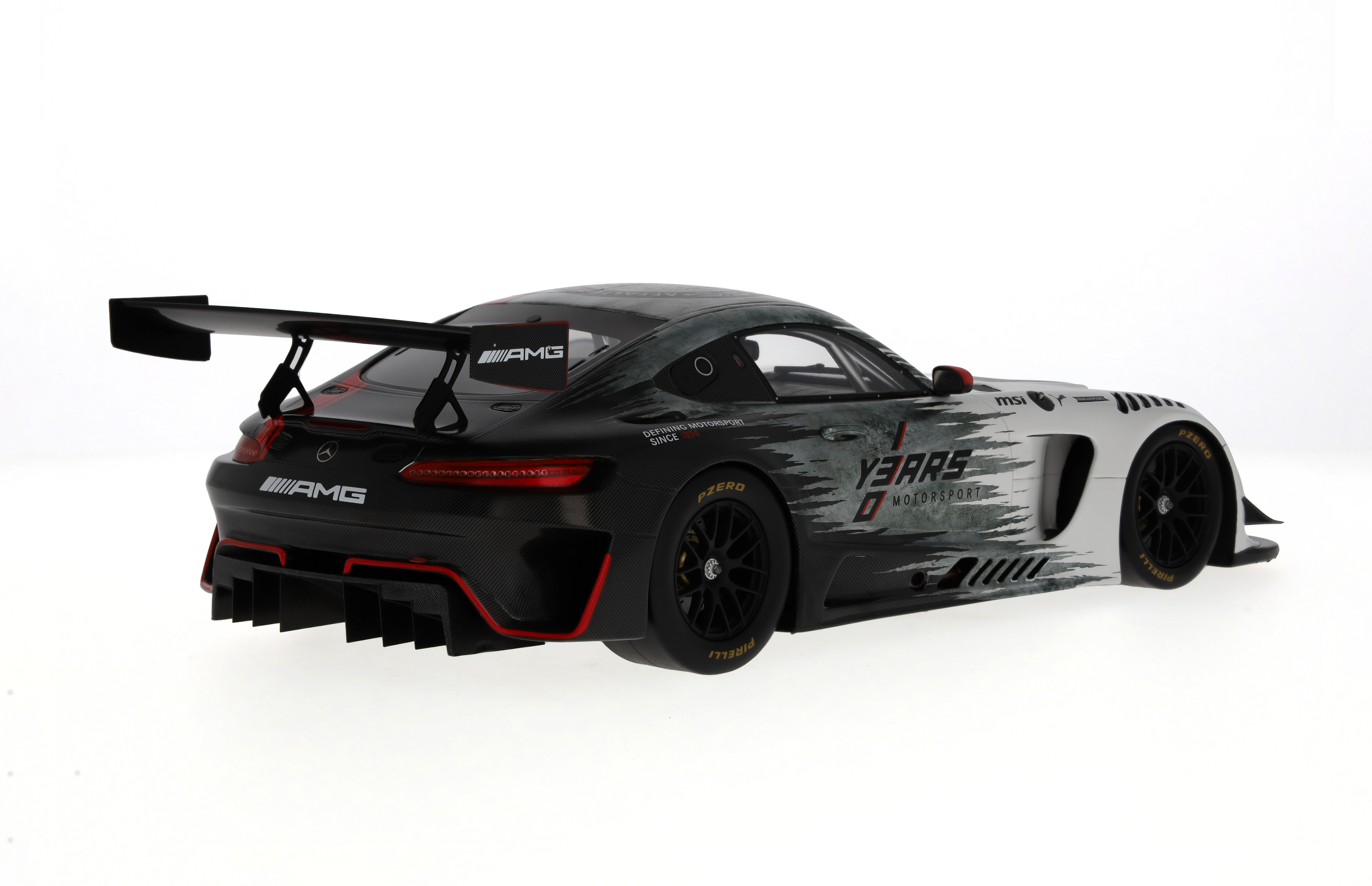 Mercedes-AMG GT3, Celebrating 130 Years of Motorsport, C190 - silberfarben / schwarz, Minimax, 1:18