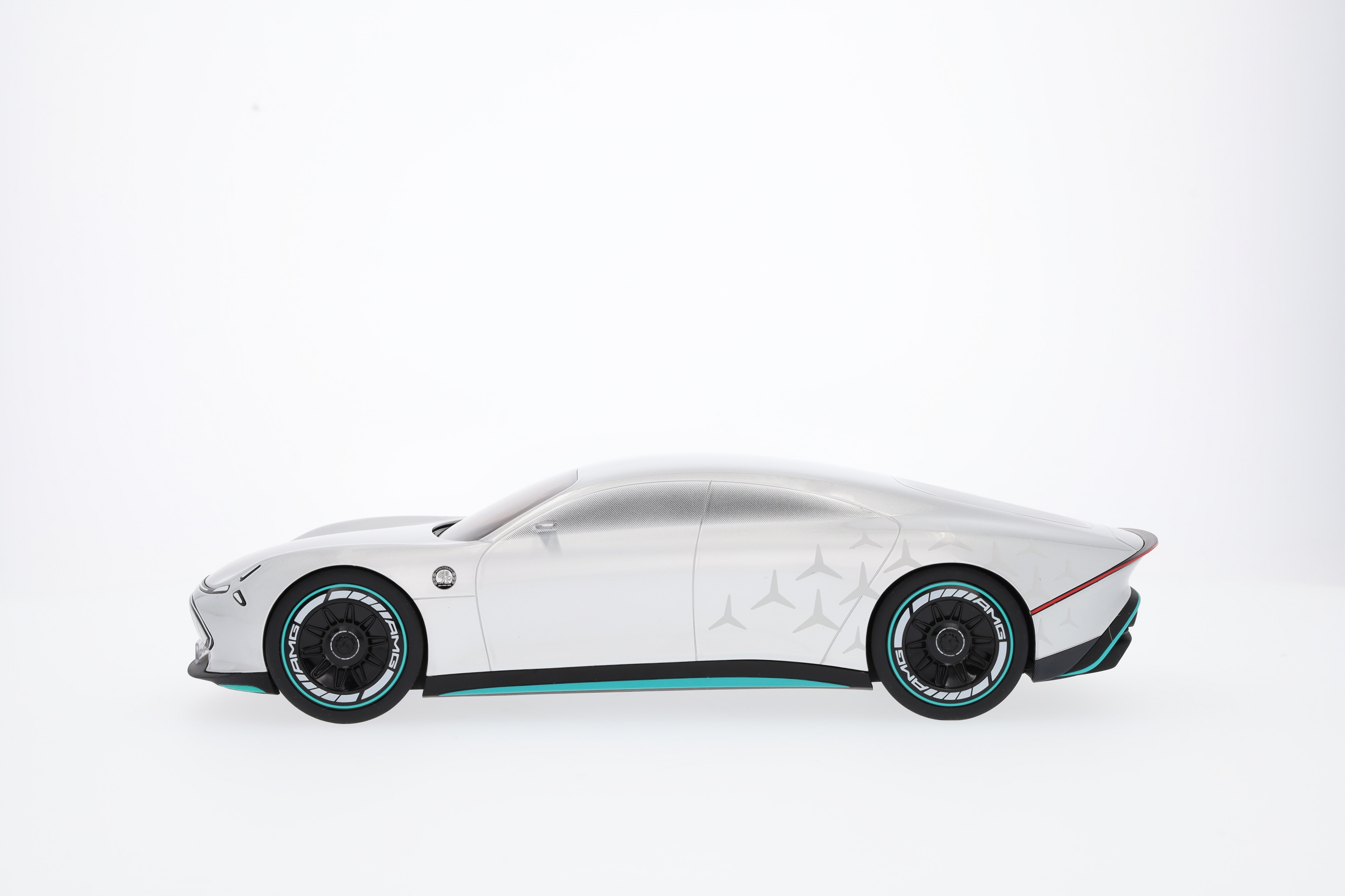 Vision AMG, Showcar - silber alubeam, NZG, 1:18 Vision AMG, Showcar - silber alubeam, NZG, 1:18