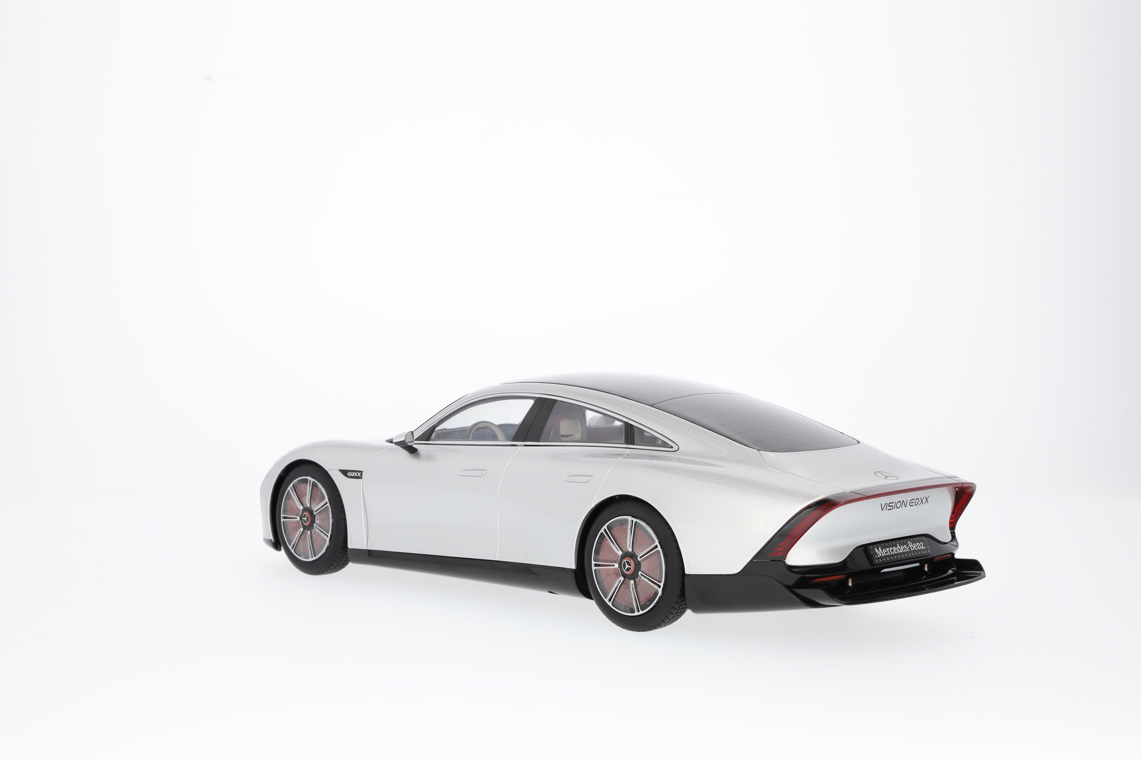 Vision EQXX, Showcar - silber alubeam, NZG, 1:18 Vision EQXX, Showcar - silber alubeam, NZG, 1:18