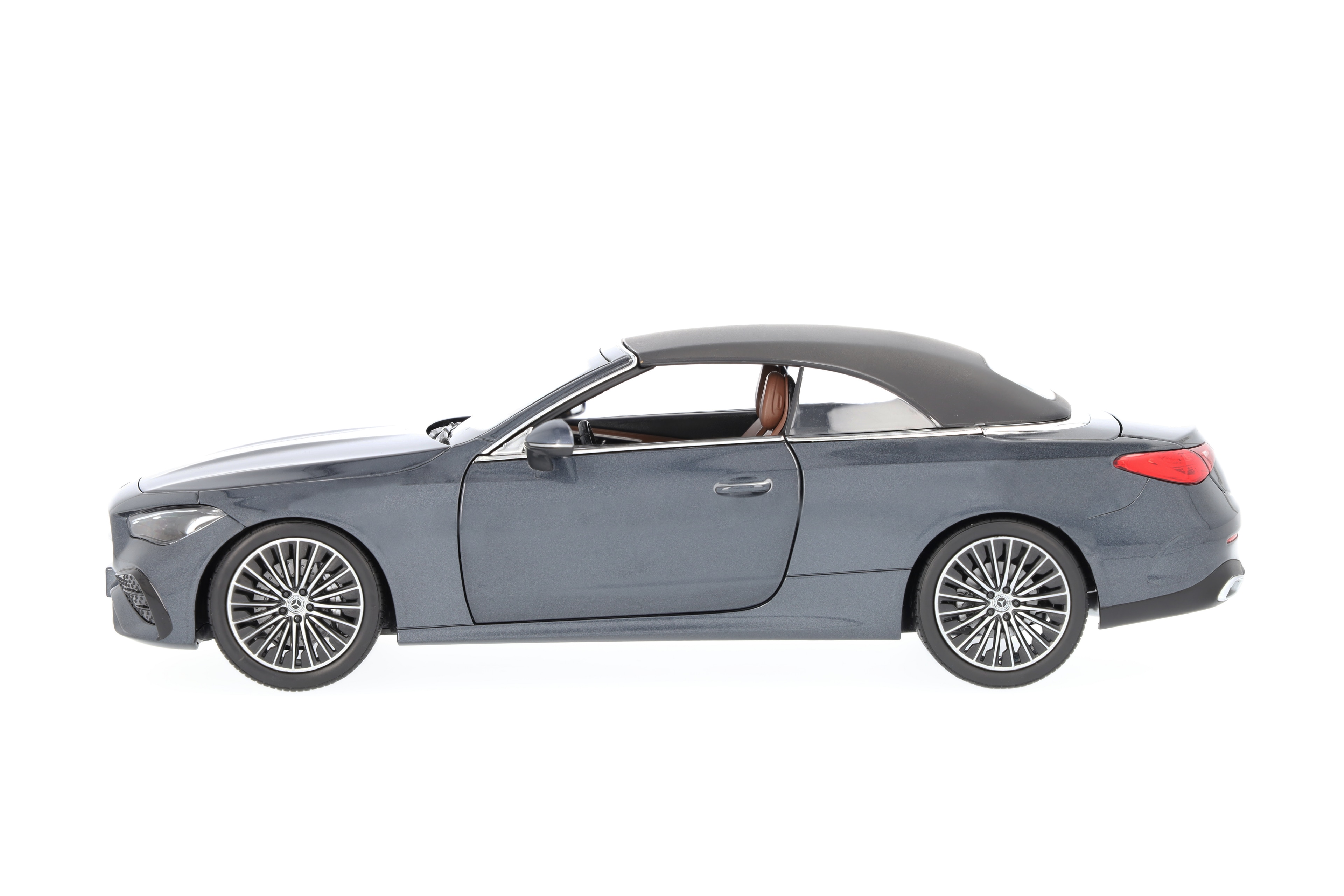 CLE Cabriolet, AMG Line, A236 - graphitgrau, Norev, 1:18 CLE Cabriolet, AMG Line, A236 - graphitgrau, Norev, 1:18
