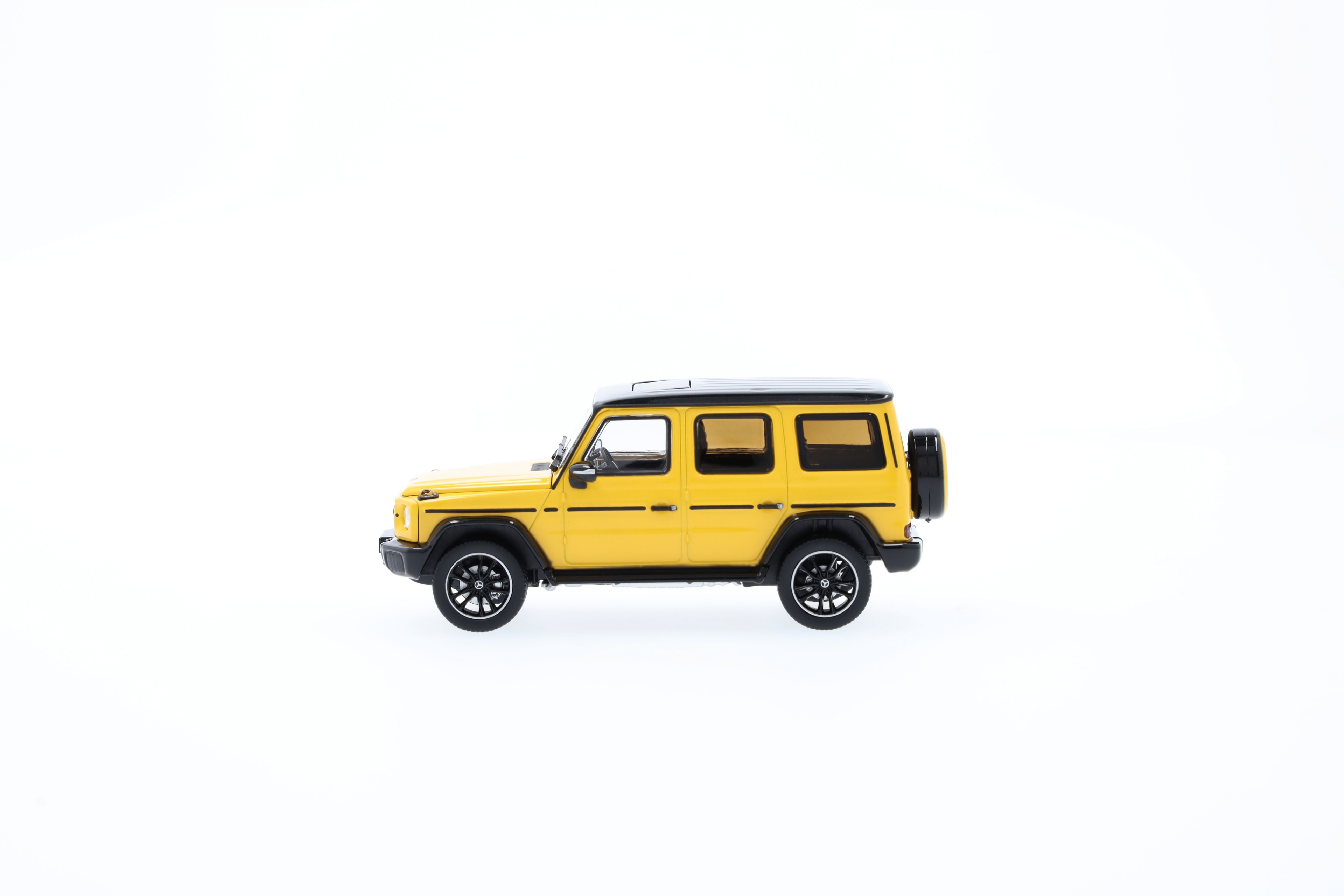 G-Klasse, Geländewagen, AMG Line, W465 - MANUFAKTUR sonnengelb uni, Norev, 1:43 G-Klasse, Geländewagen, AMG Line, W465 - MANUFAKTUR sonnengelb uni, Norev, 1:43