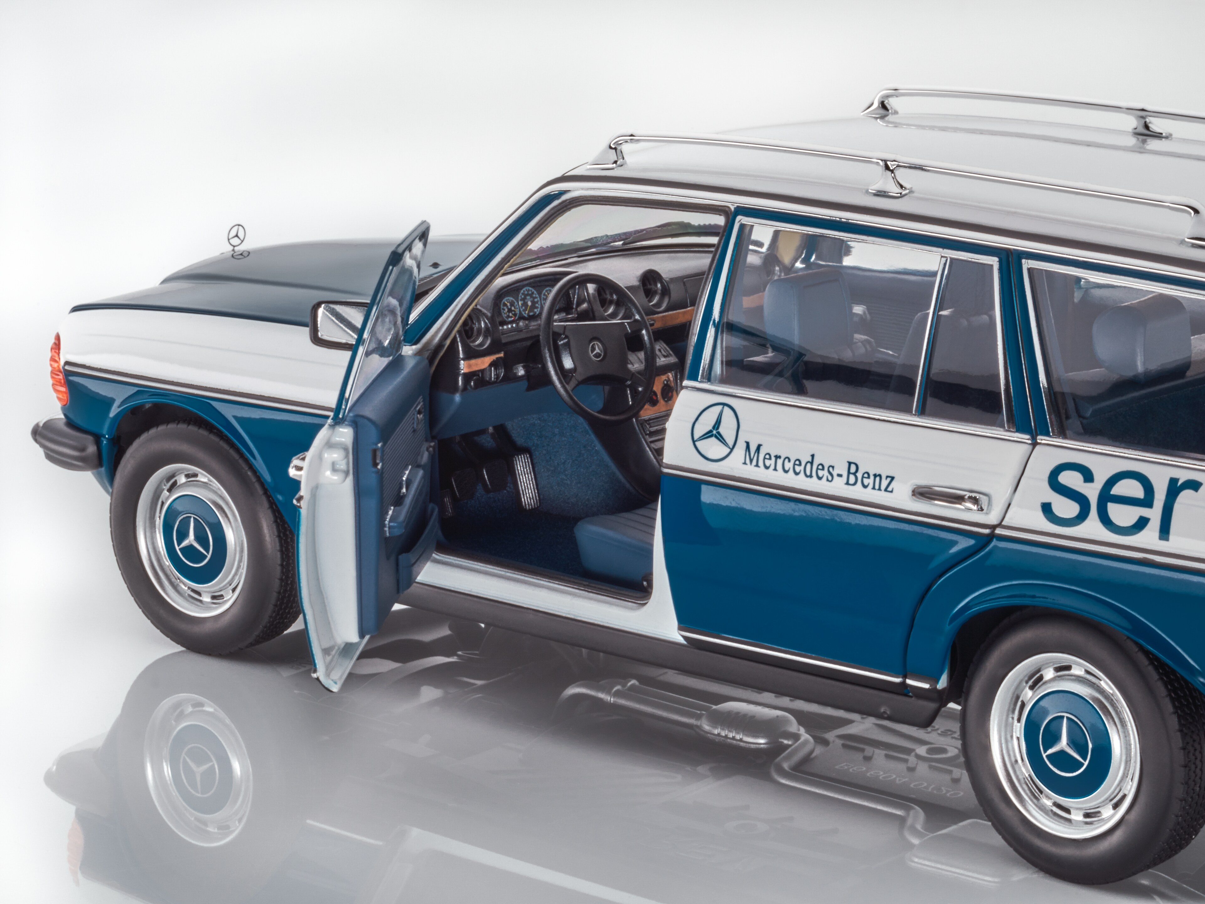 200 T-Modell S123 (1980-1985), Servicewagen - blau, Norev, 1:18