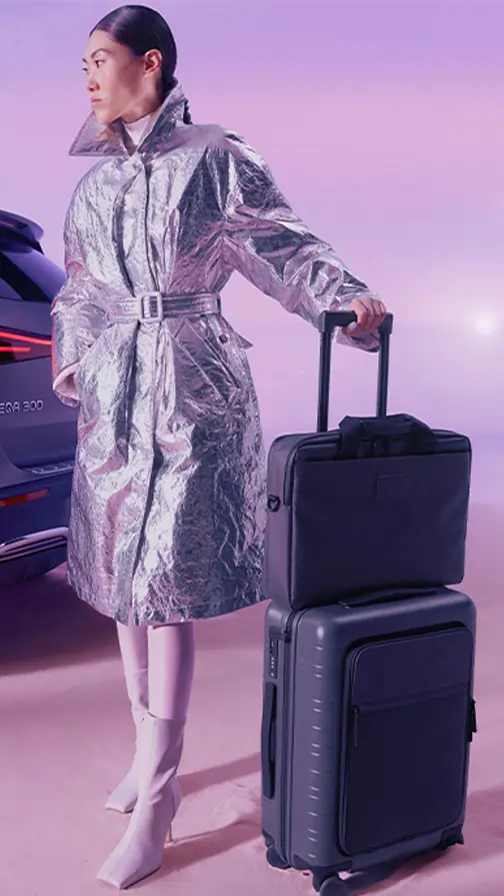 Mercedes-Benz by HORIZN STUDIOS.Stilvolle Reiseutensilien.