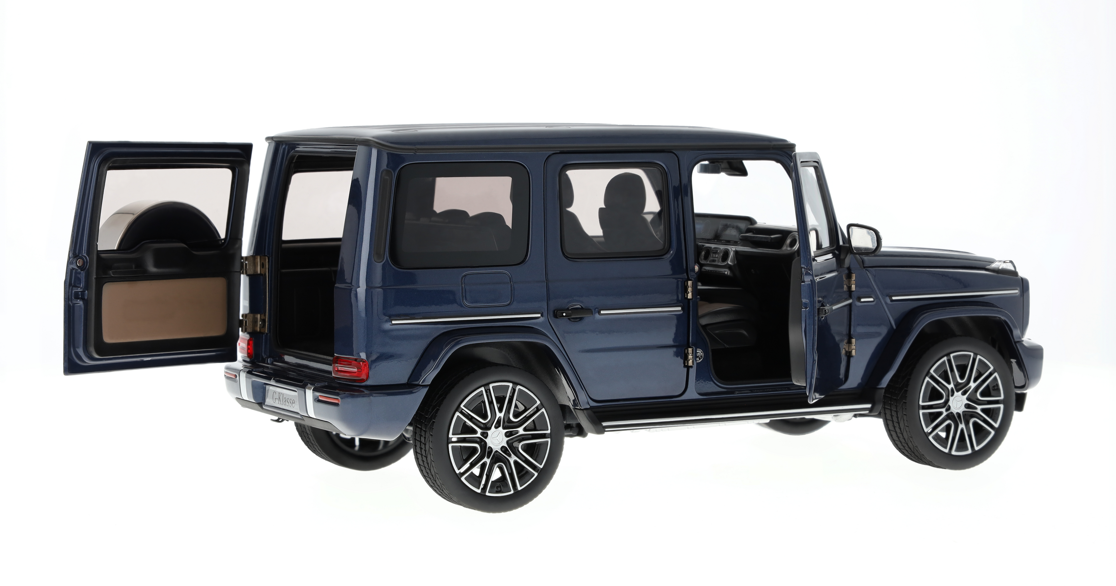 G-Klasse, Geländewagen, AMG Line, W465 - sodalithblau, Norev, 1:18 G-Klasse, Geländewagen, AMG Line, W465 - sodalithblau, Norev, 1:18