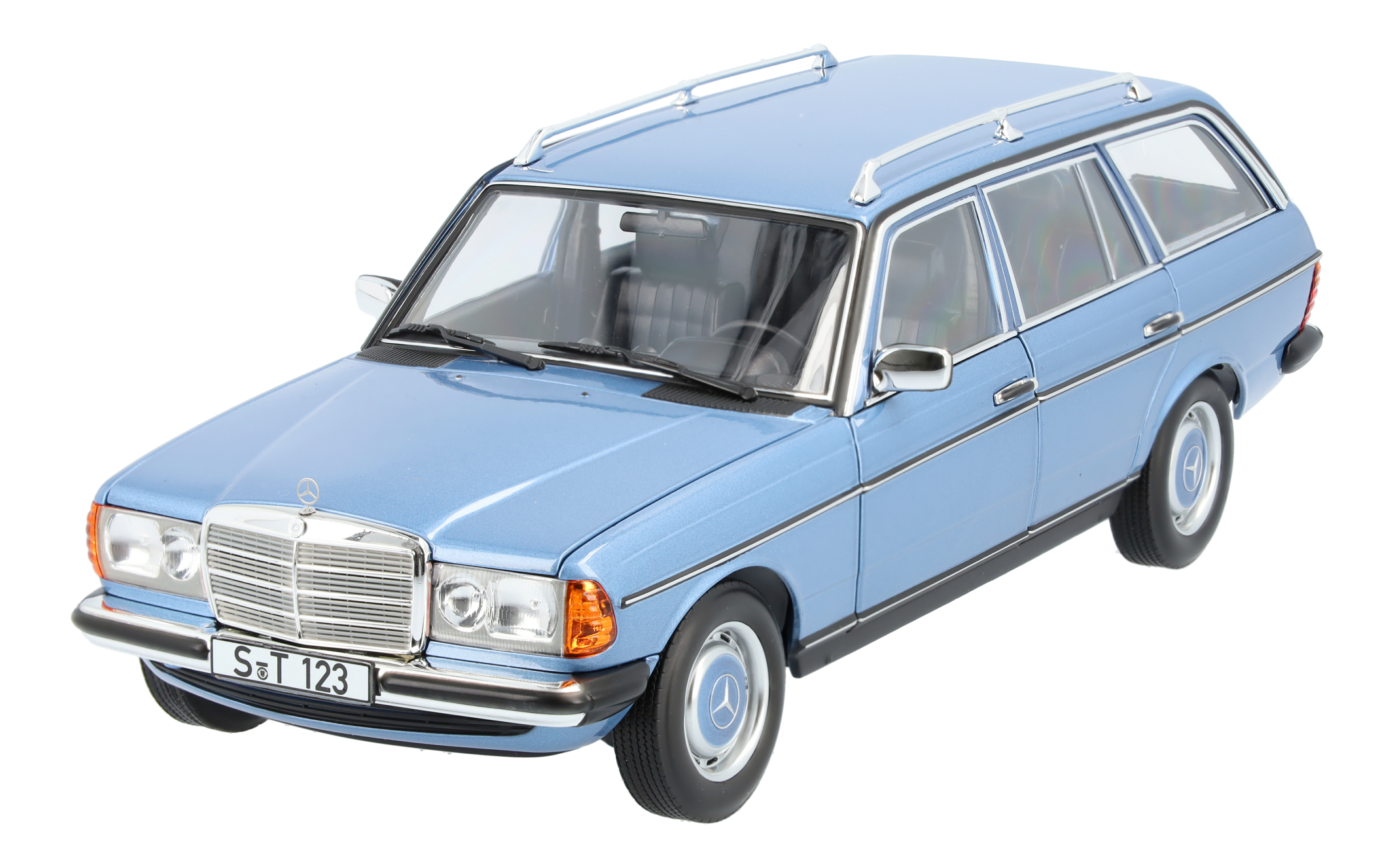 200 T-Modell S 123 (1980-1985) - blau, Norev, 1:18 200 T-Modell S 123 (1980-1985) - blau, Norev, 1:18