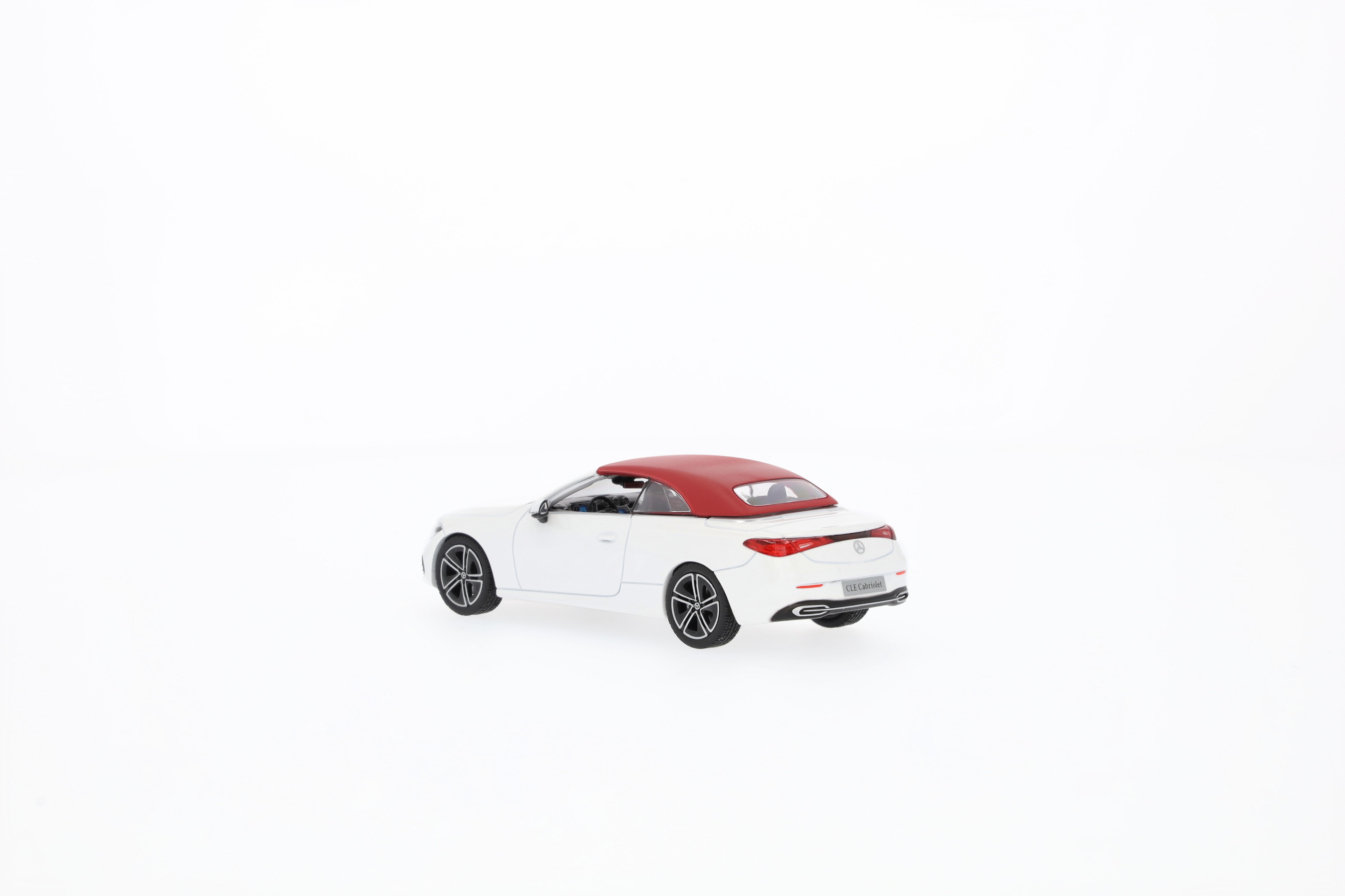 CLE Cabriolet, AVANTGARDE, A236 - MANUFAKTUR opalithweiß bright, Norev, 1:43 CLE Cabriolet, AVANTGARDE, A236 - MANUFAKTUR opalithweiß bright, Norev, 1:43