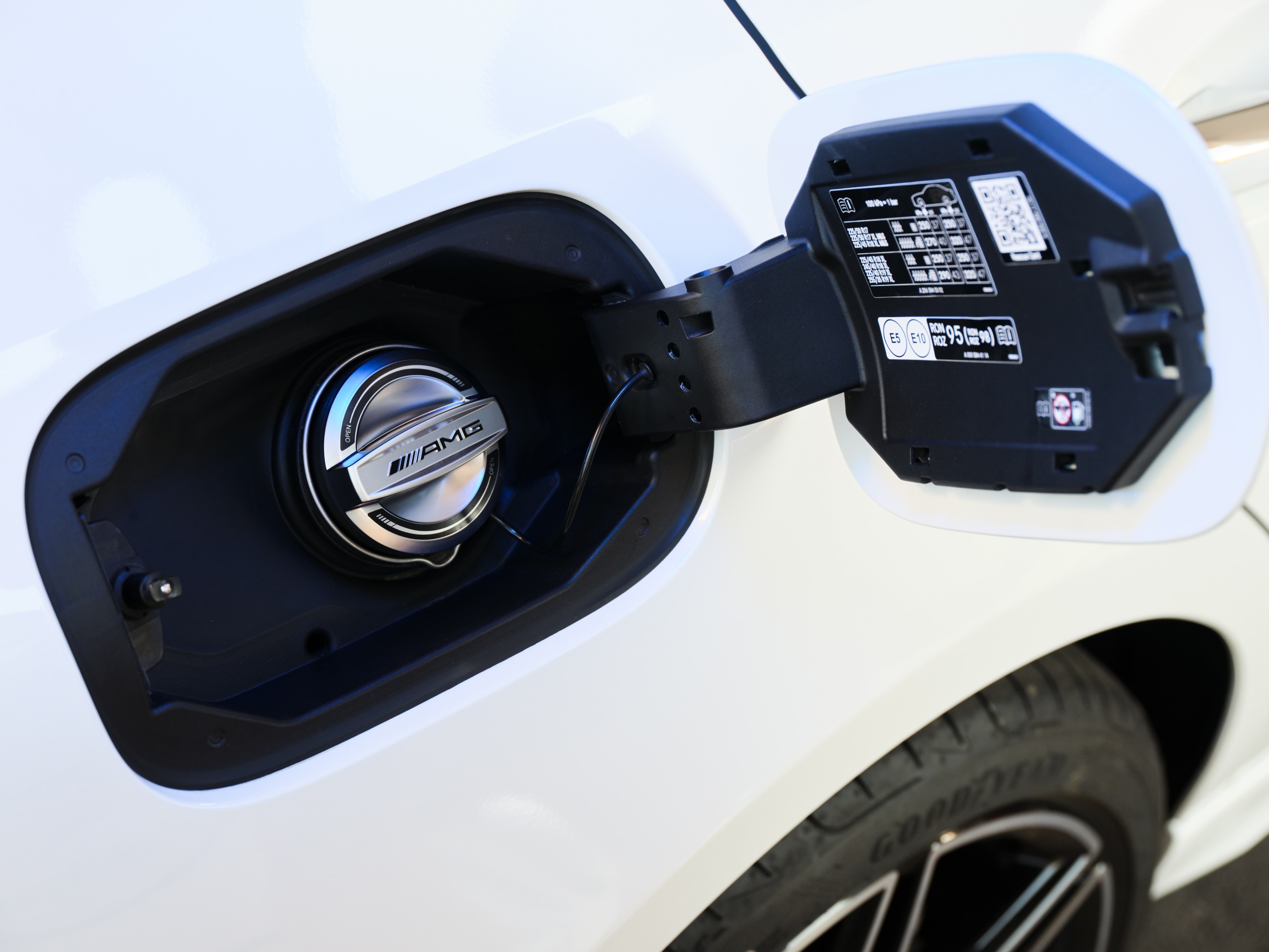 AMG Tankdeckel - chromeshadow, Kunststoff