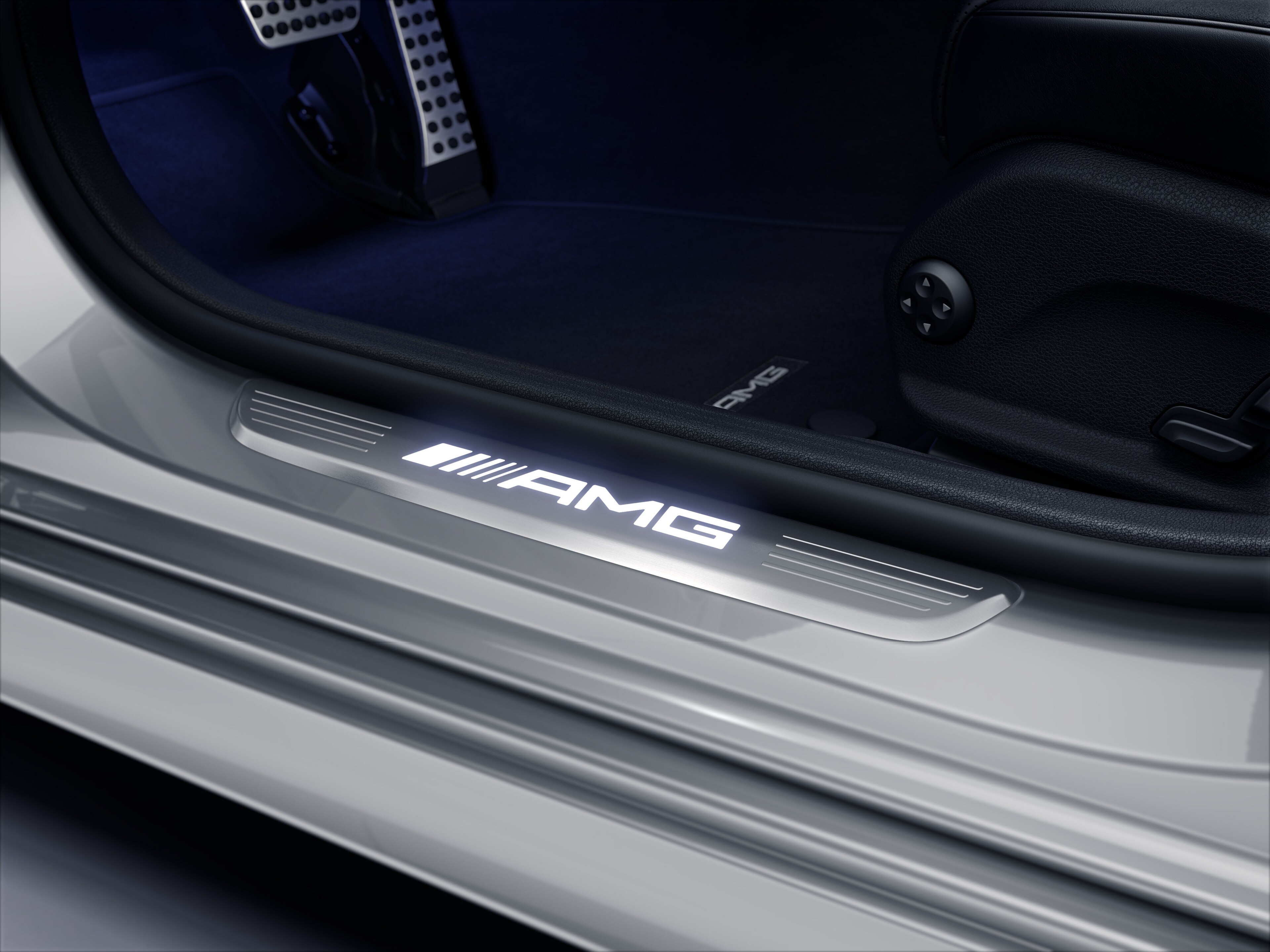 Wechselcover für beleuchtete Einstiegsleiste, AMG, vorne, 2-fach - Edelstahl, silberfarben / weiß