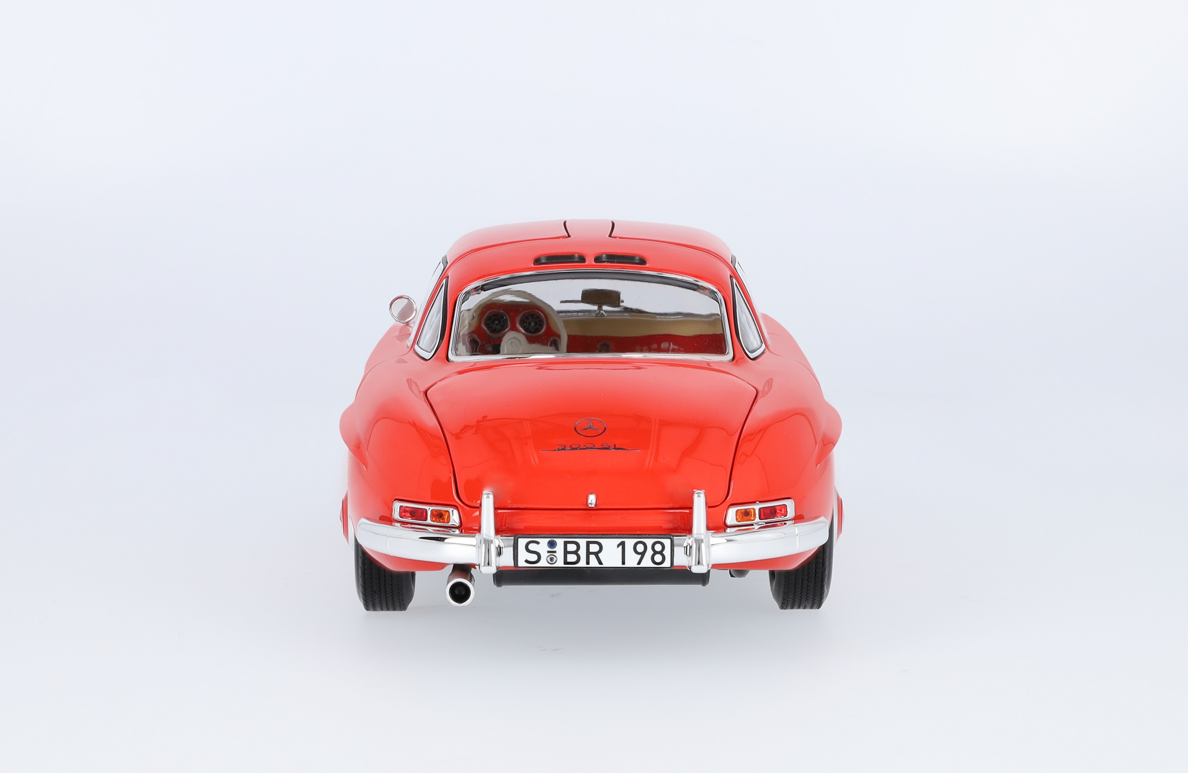 300 SL Coupé (1954-1957) W 198 - feuerwehrrot, Norev, 1:18 300 SL Coupé (1954-1957) W 198 - feuerwehrrot, Norev, 1:18