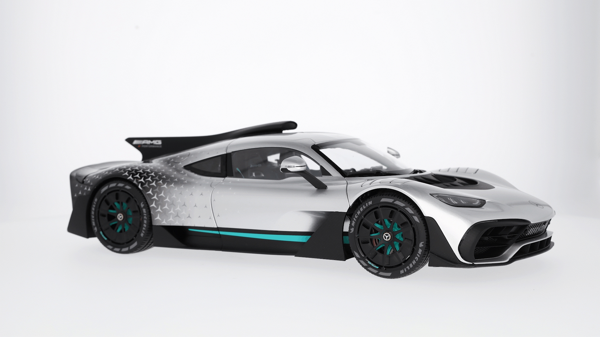 Mercedes-AMG ONE, C298 - silberfarben, NZG, 1:12 Mercedes-AMG ONE, C298 - silberfarben, NZG, 1:12