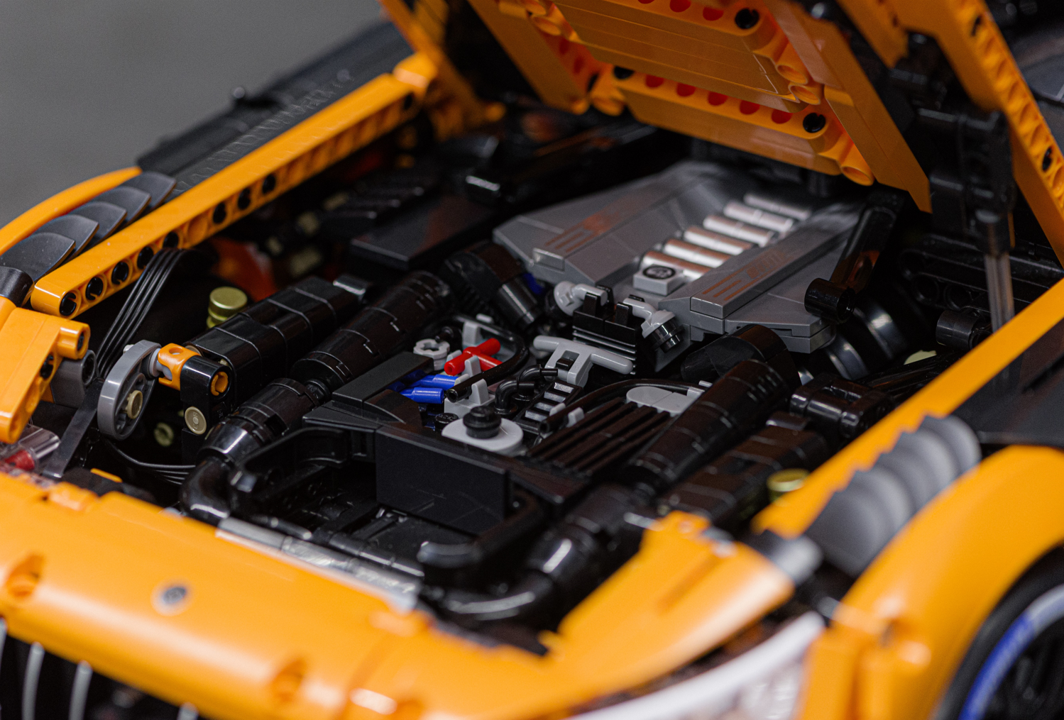 CaDA-AMG-GT3-Klemmbausteinmodell-Mercedes-Benz3