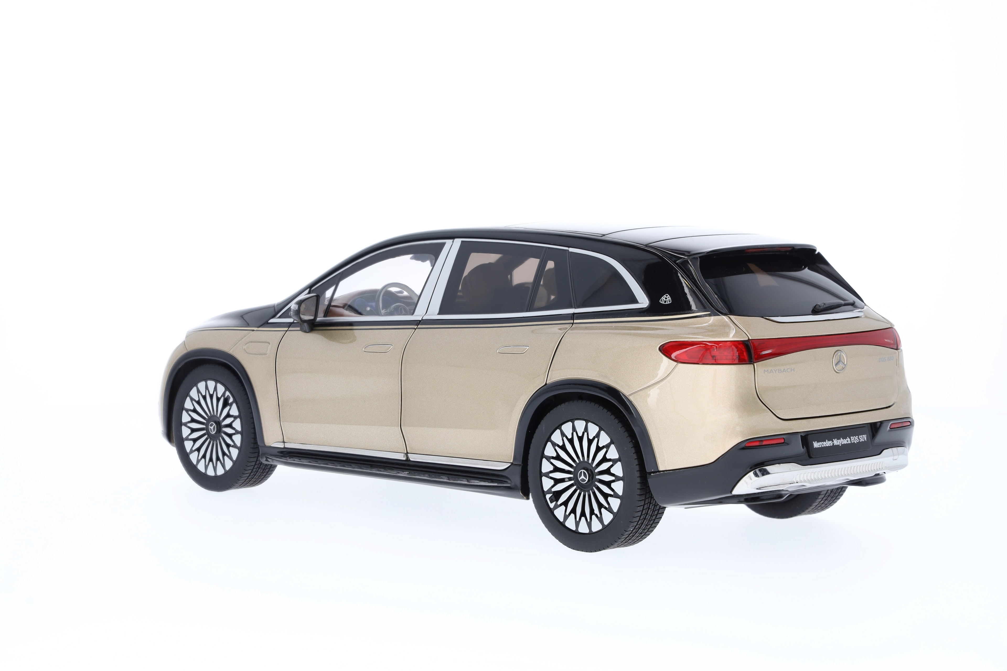 Mercedes-Maybach EQS 680 SUV, Z296 - obsidianschwarz / designo kalaharigold, NZG, 1:18 Mercedes-Maybach EQS 680 SUV, Z296 - obsidianschwarz / designo kalaharigold, NZG, 1:18