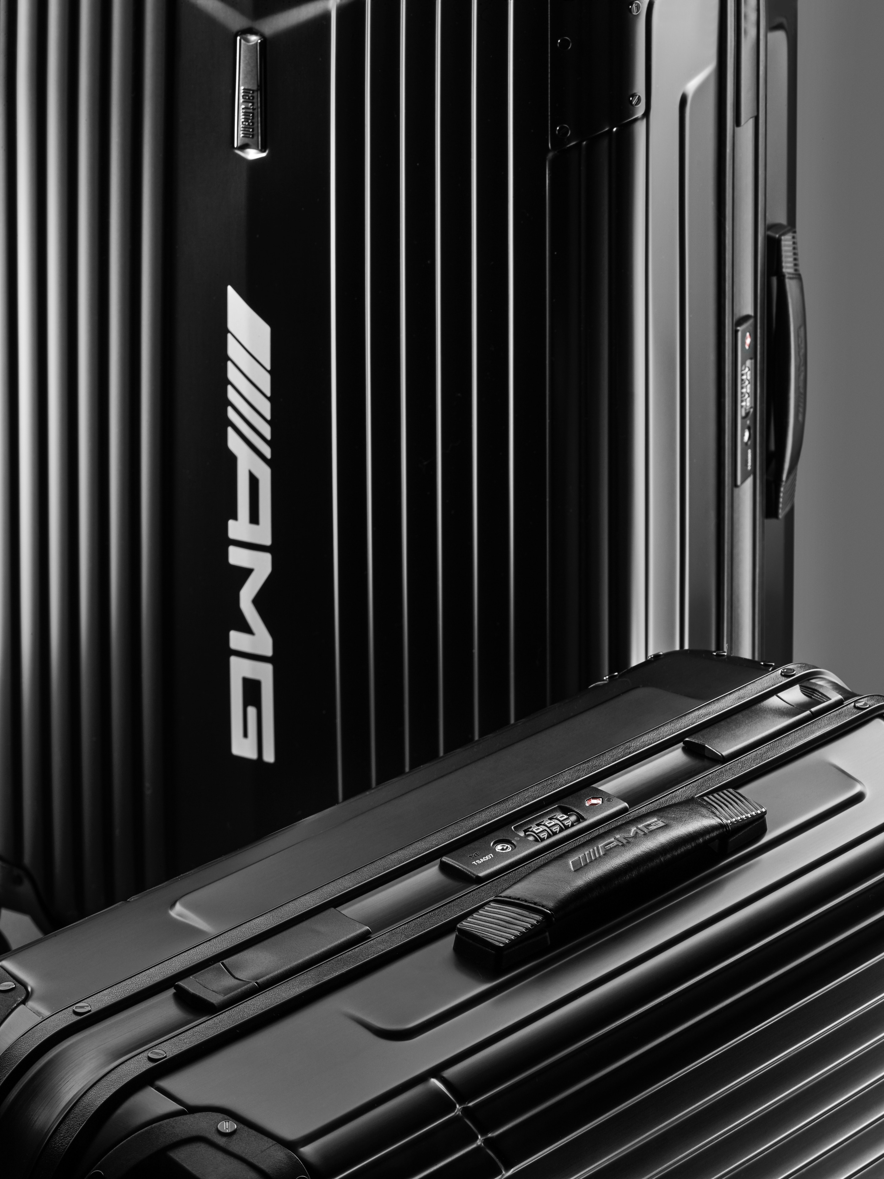 AMG Koffer, 7R Master, 70 cm - schwarz, Aluminium, Hartmann, 73 l