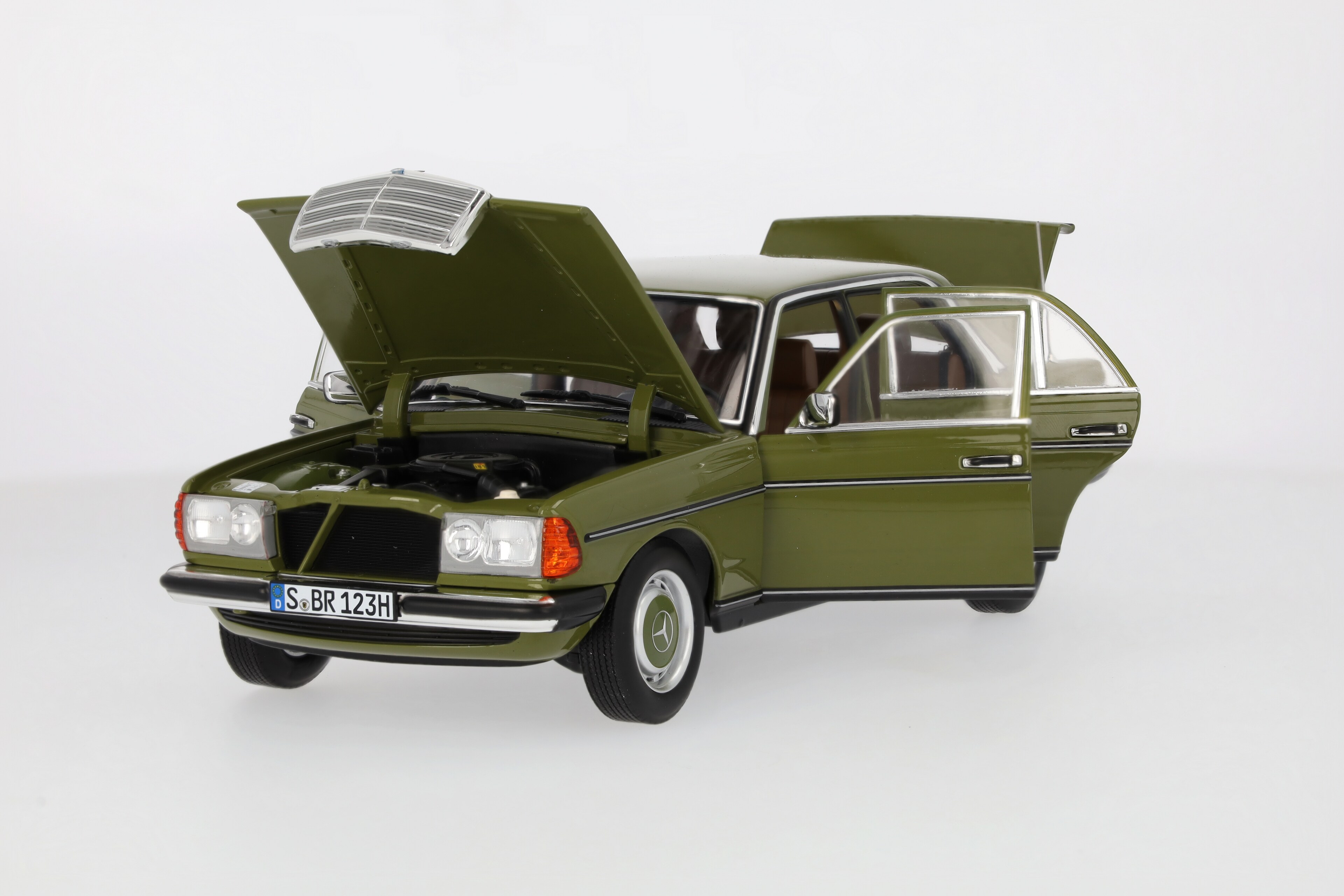 200 W123 (1980-1985) - agavengrün, Norev, 1:18