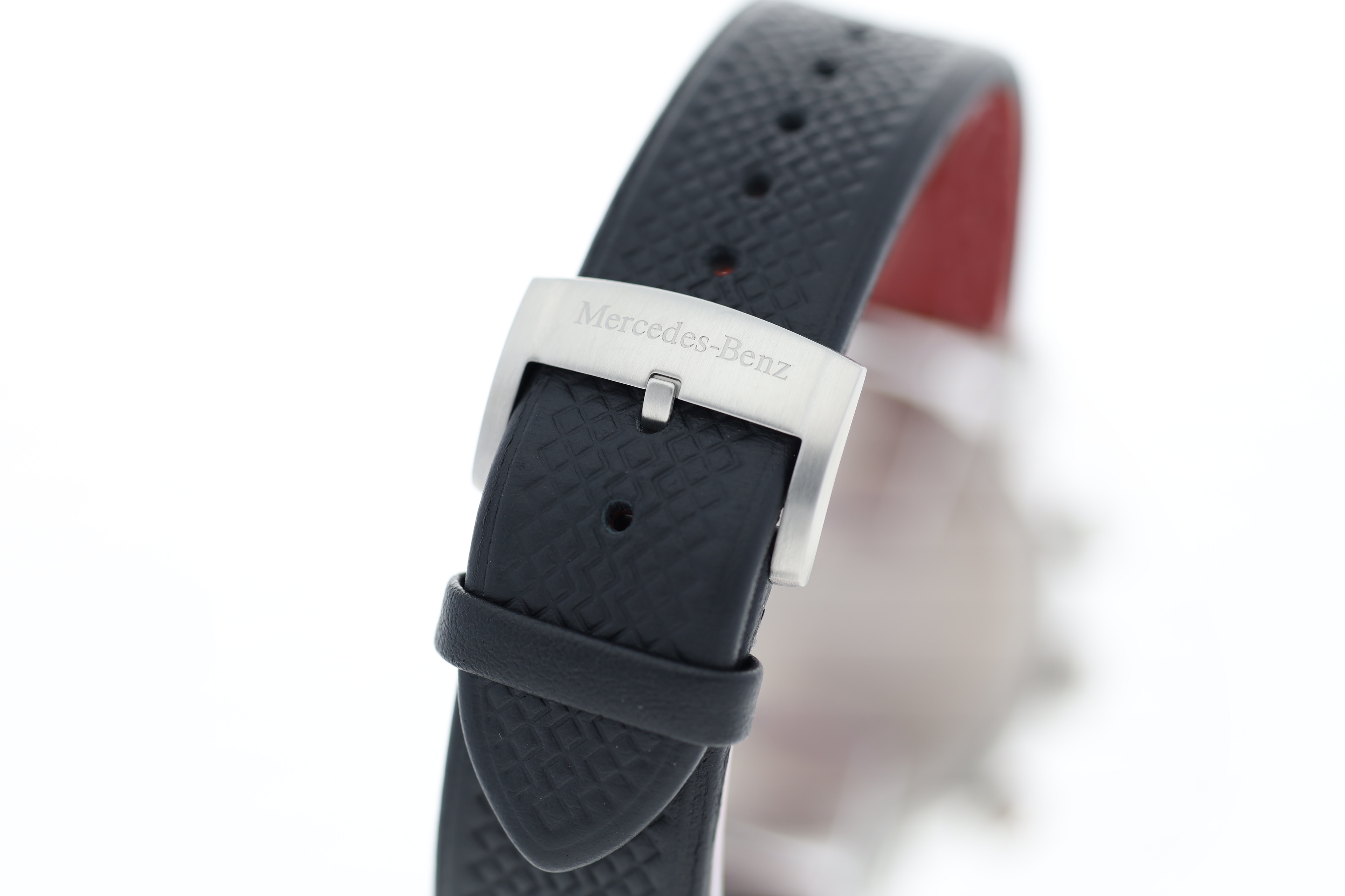 Chronograph Herren, CLASSIC, Silberpfeil - silberfarben / schwarz / rot, Edelstahl / Kalbsleder Chronograph Herren, CLASSIC, Silberpfeil - silberfarben / schwarz / rot, Edelstahl / Kalbsleder