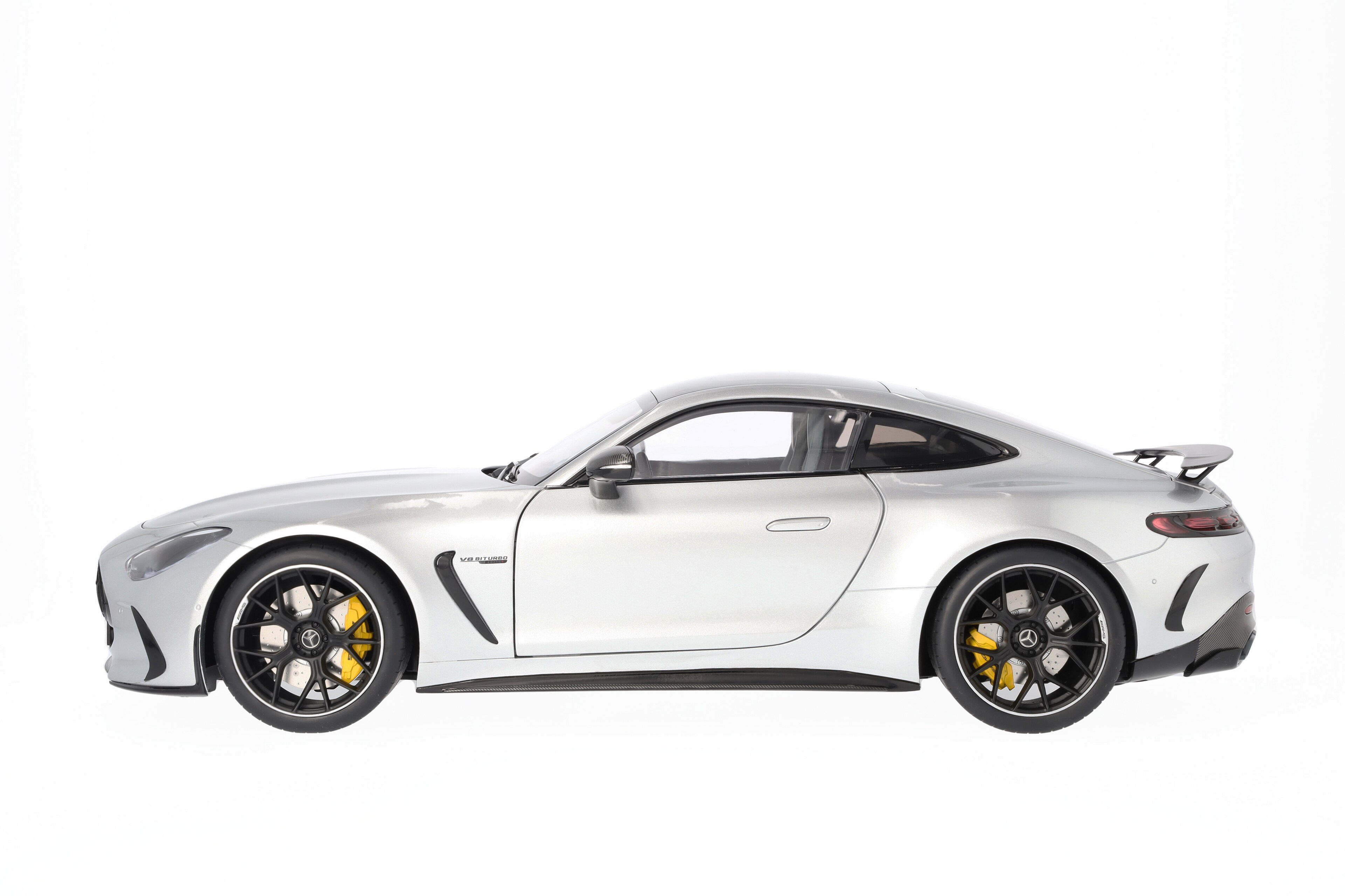 Mercedes-AMG GT 63 4MATIC+ - hightechsilber, NZG, 1:12