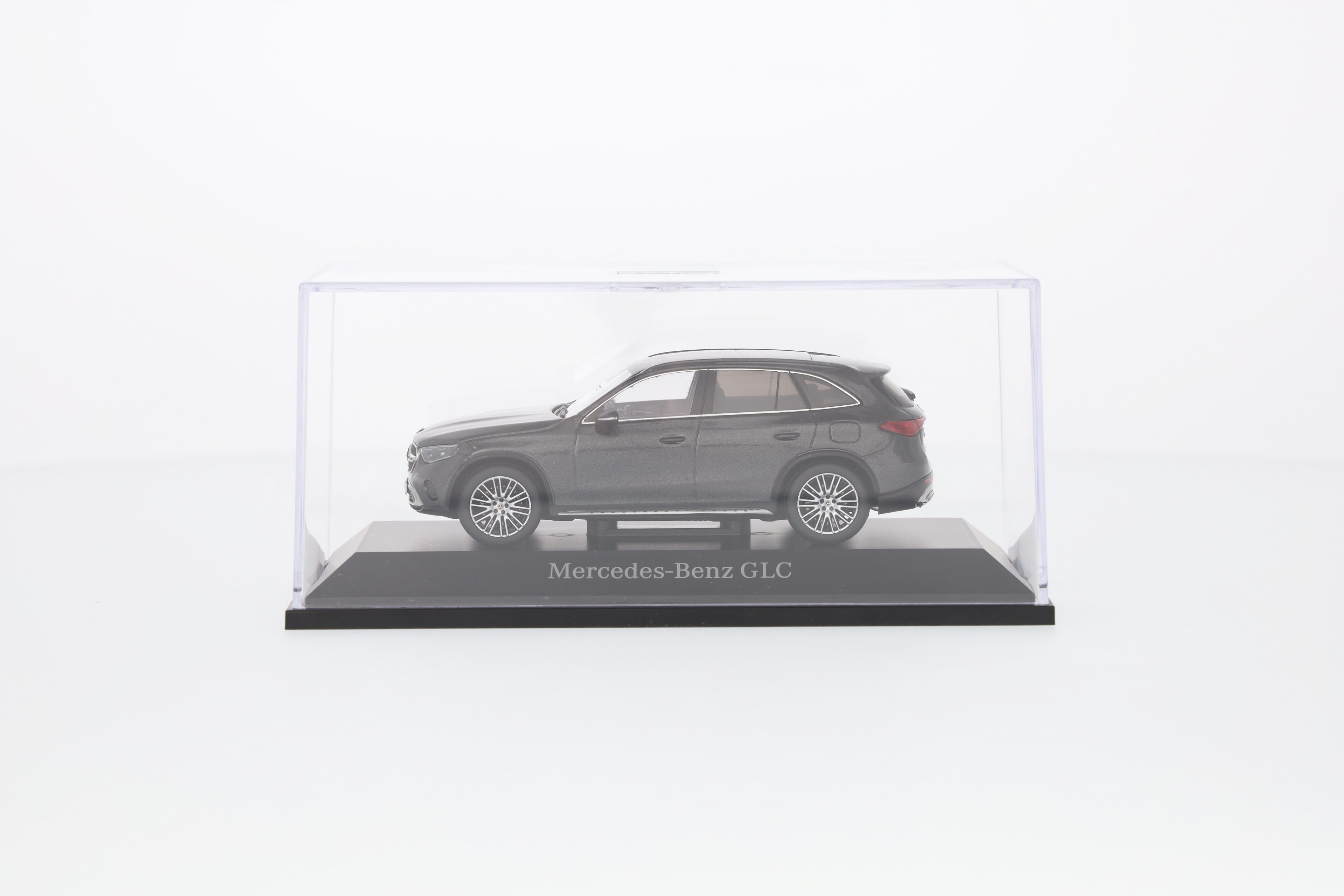 GLC, AVANTGARDE, X254 - graphitgrau, iScale, 1:43 GLC, AVANTGARDE, X254 - graphitgrau, iScale, 1:43