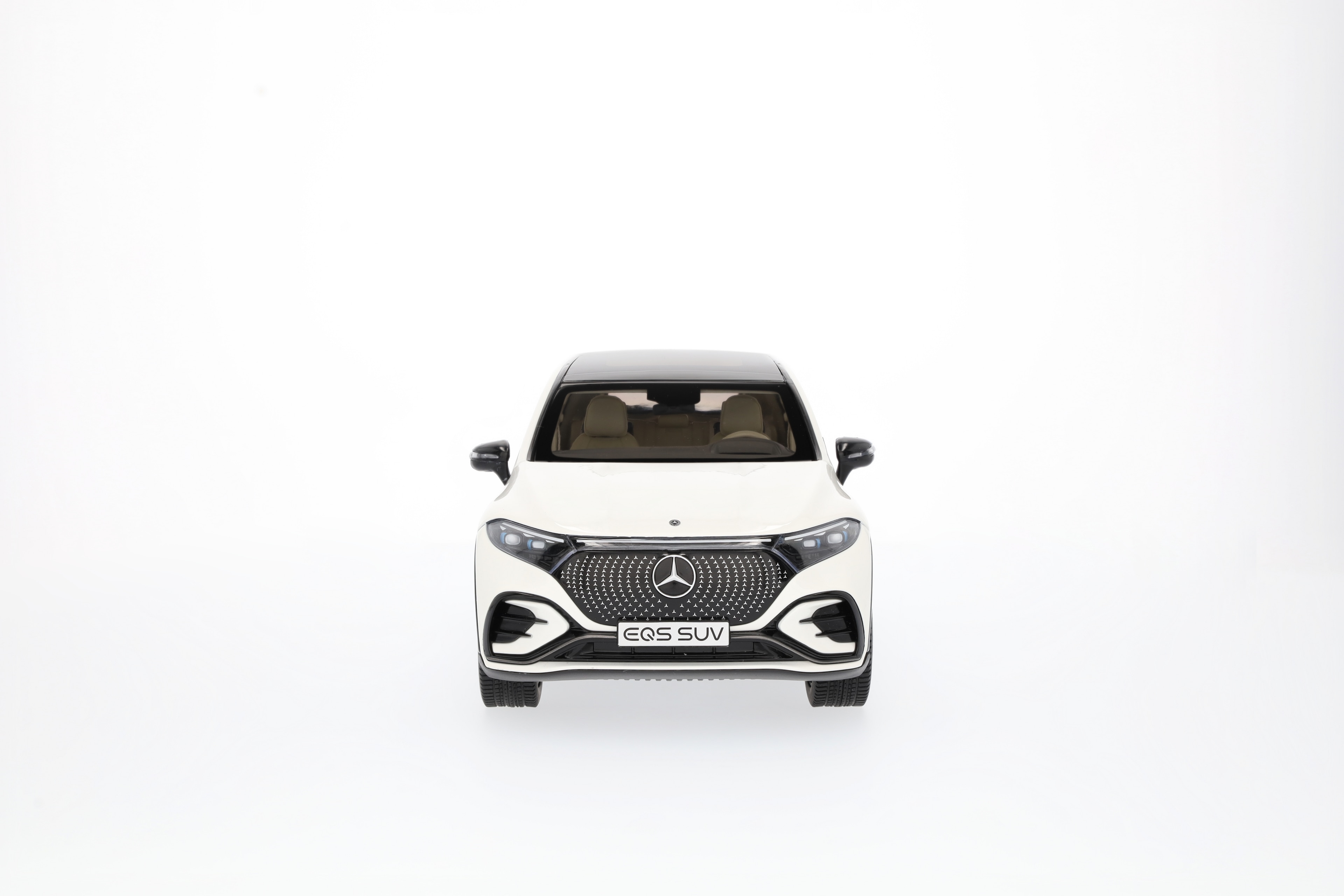 EQS SUV, AMG Line, X296 - G manufaktur diamantweiß bright, NZG, 1:18 EQS SUV, AMG Line, X296 - G manufaktur diamantweiß bright, NZG, 1:18