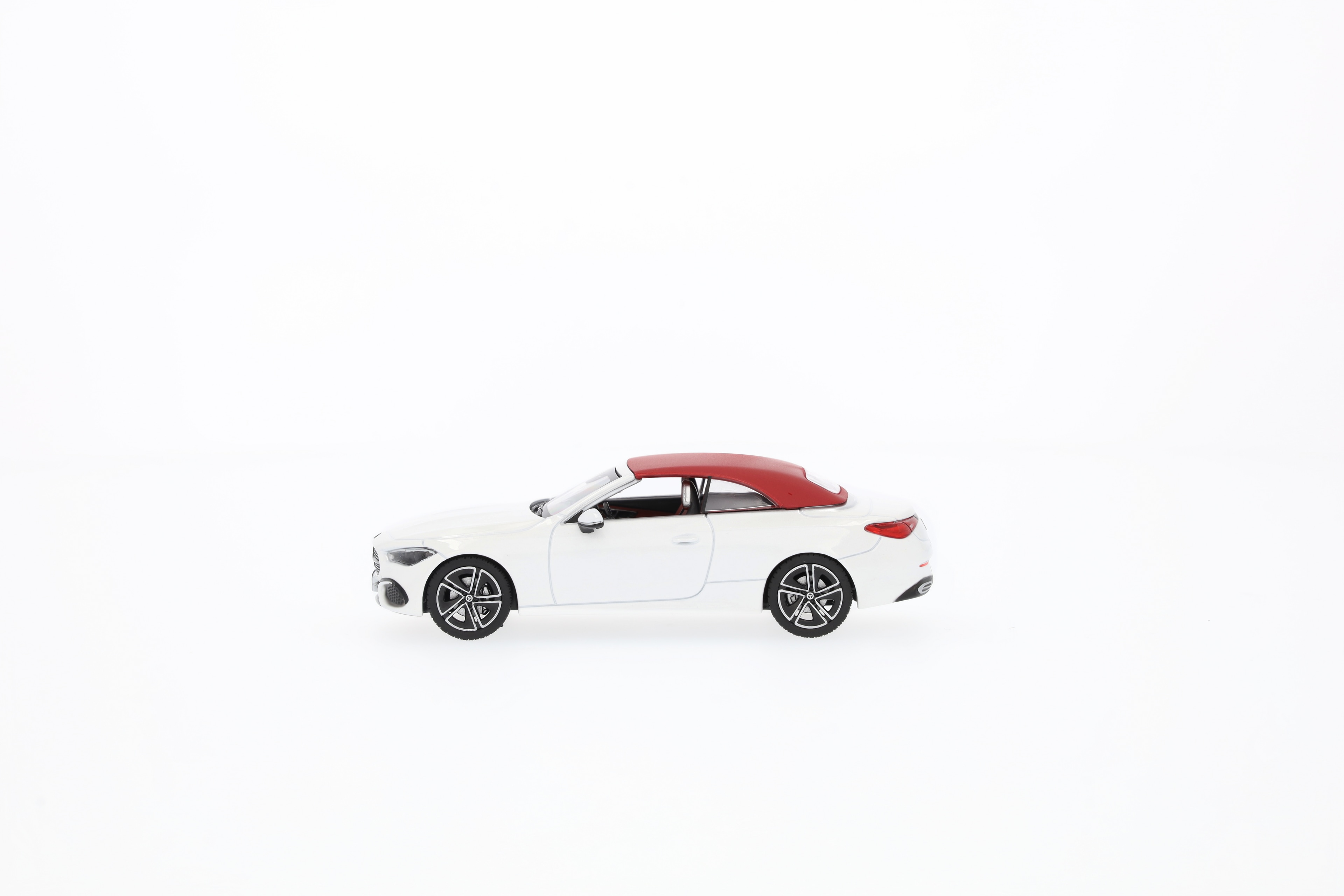 CLE Cabriolet, AVANTGARDE, A236 - MANUFAKTUR opalithweiß bright, Norev, 1:43