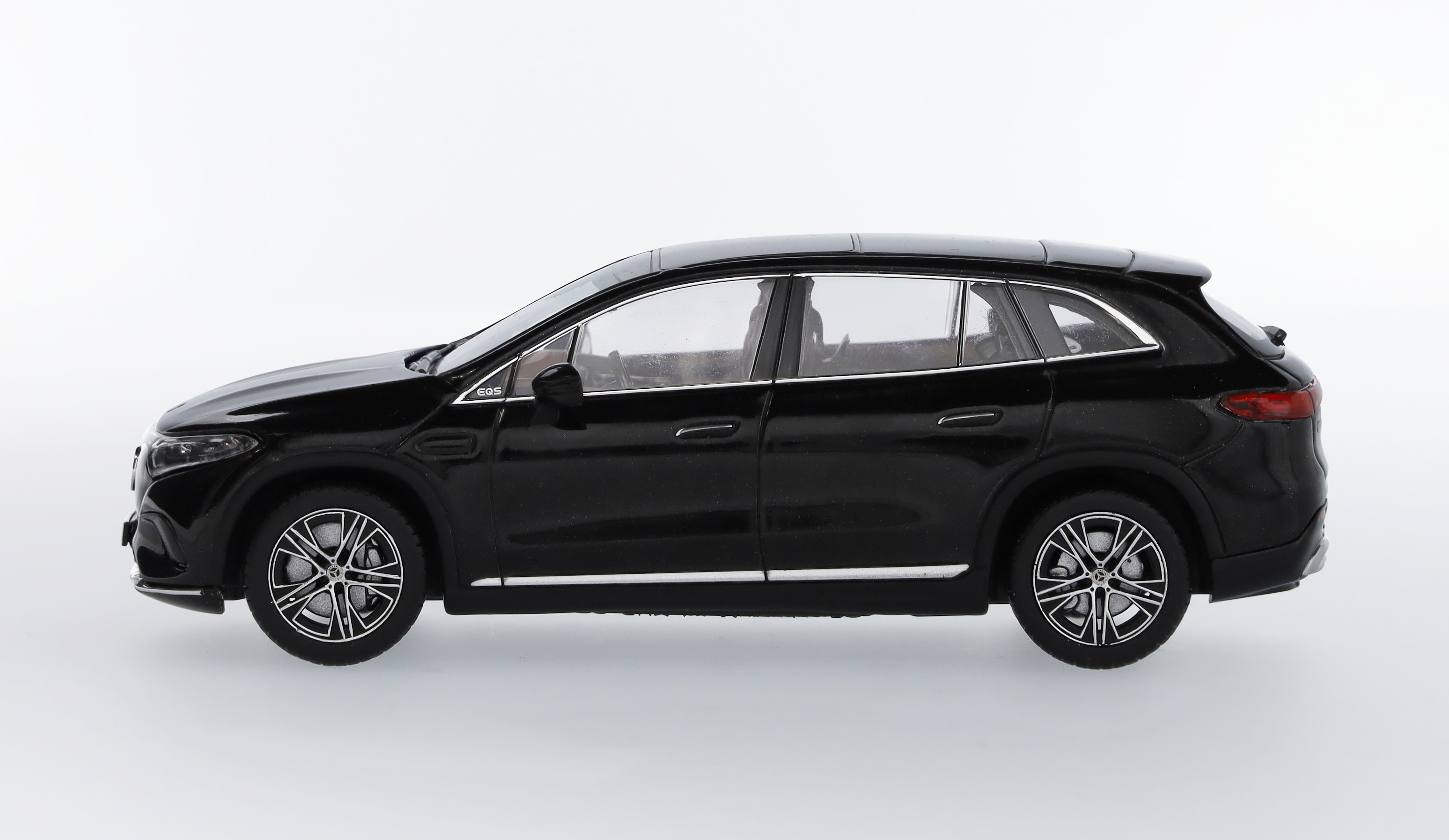 EQS SUV, Electric Art Line, X296 - obsidianschwarz, Minimax, 1:43 EQS SUV, Electric Art Line, X296 - obsidianschwarz, Minimax, 1:43