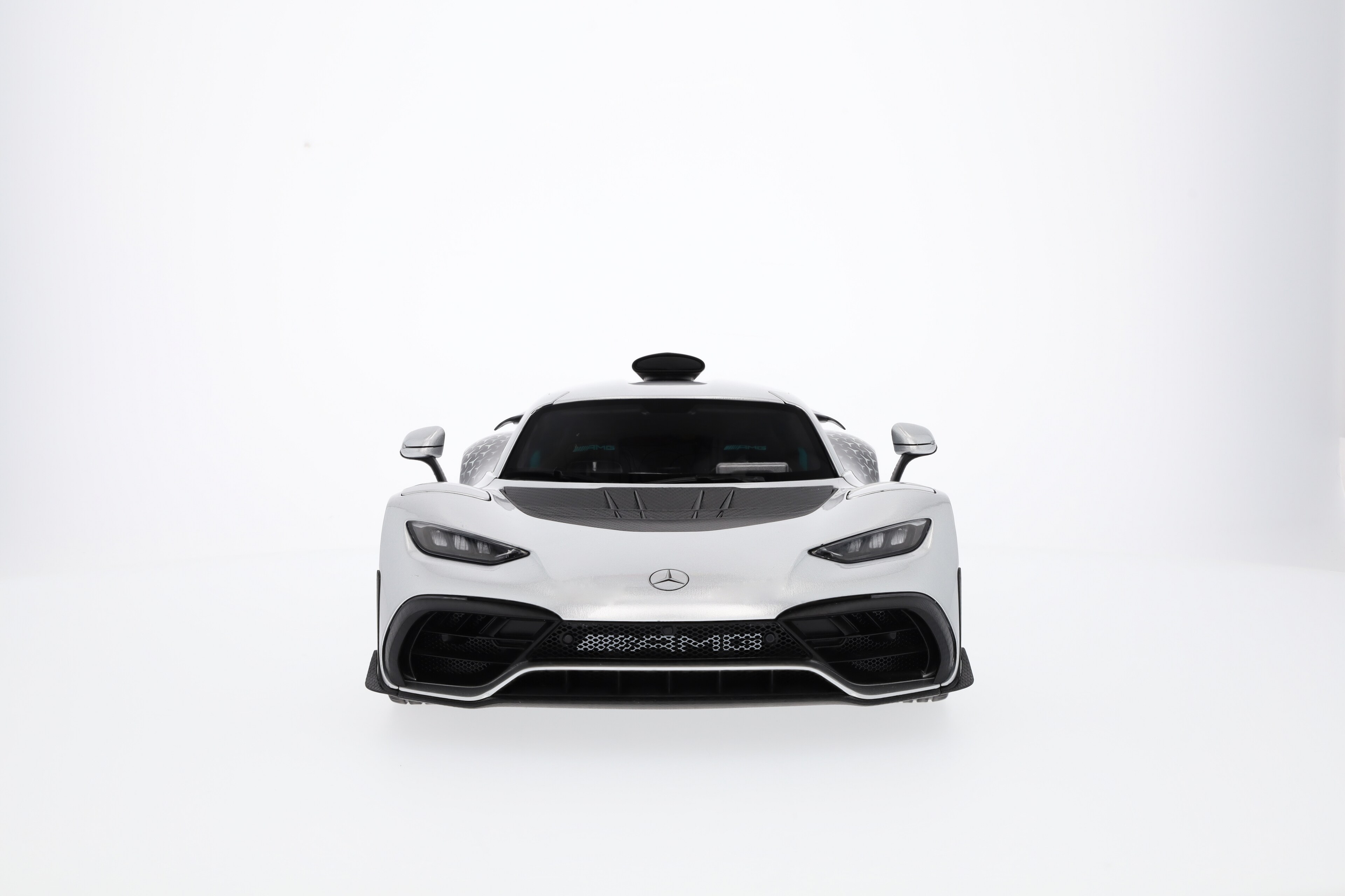 Mercedes-AMG ONE, C298 - silberfarben, NZG, 1:12