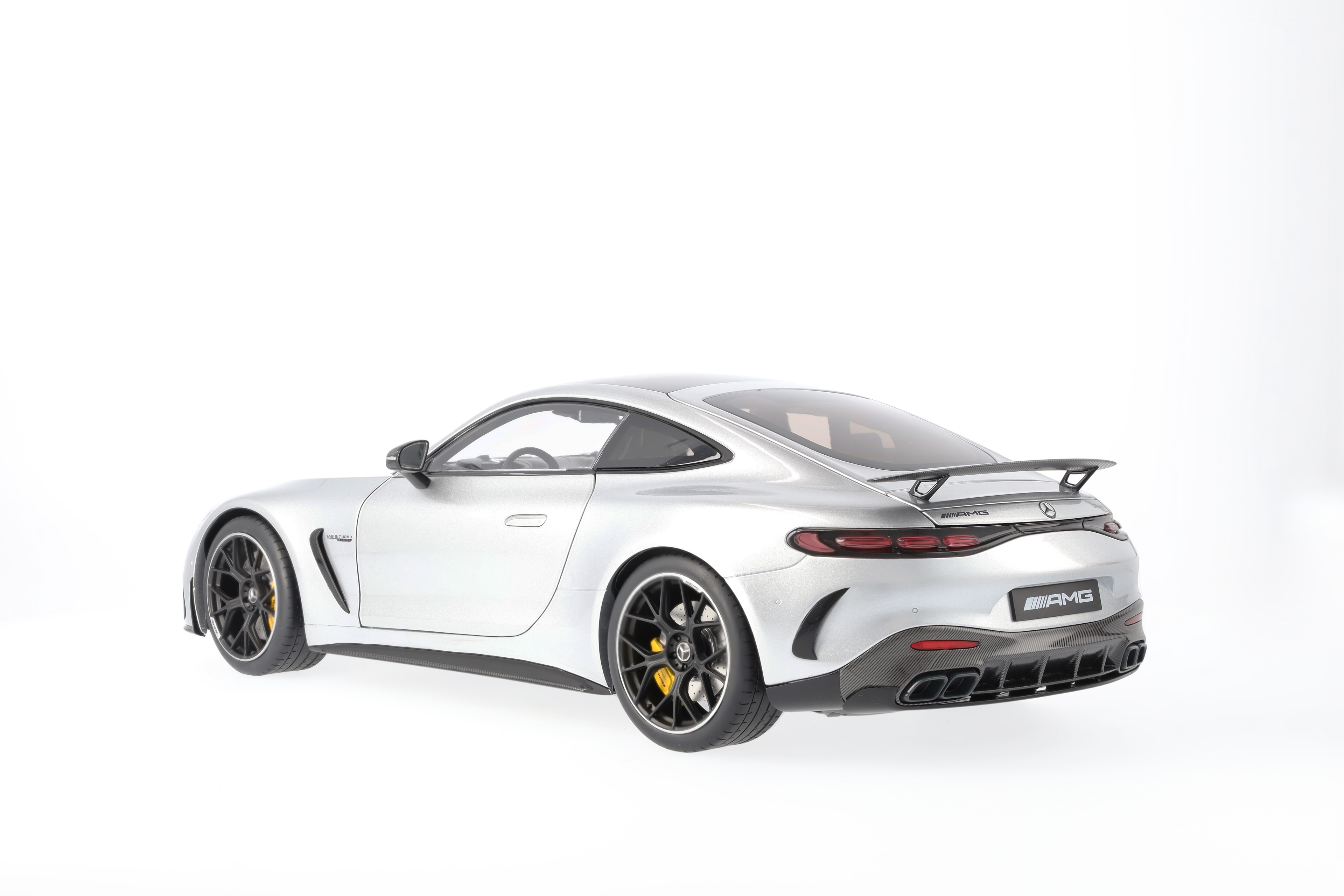Mercedes-AMG GT 63 4MATIC+ - hightechsilber, NZG, 1:12 Mercedes-AMG GT 63 4MATIC+ - hightechsilber, NZG, 1:12