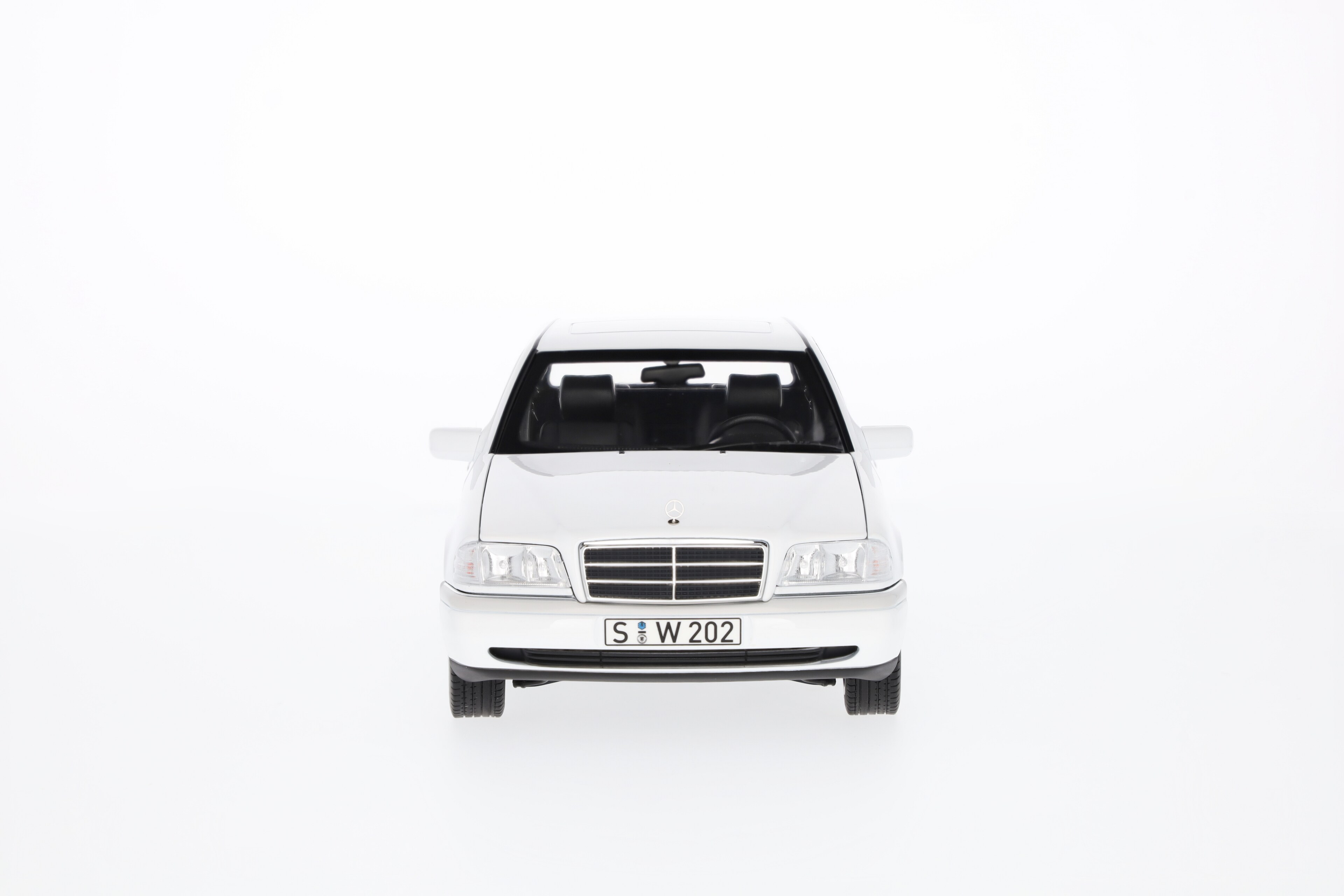 C 200 Limousine W 202 (1993-1996) - polarweiß, Norev, 1:18