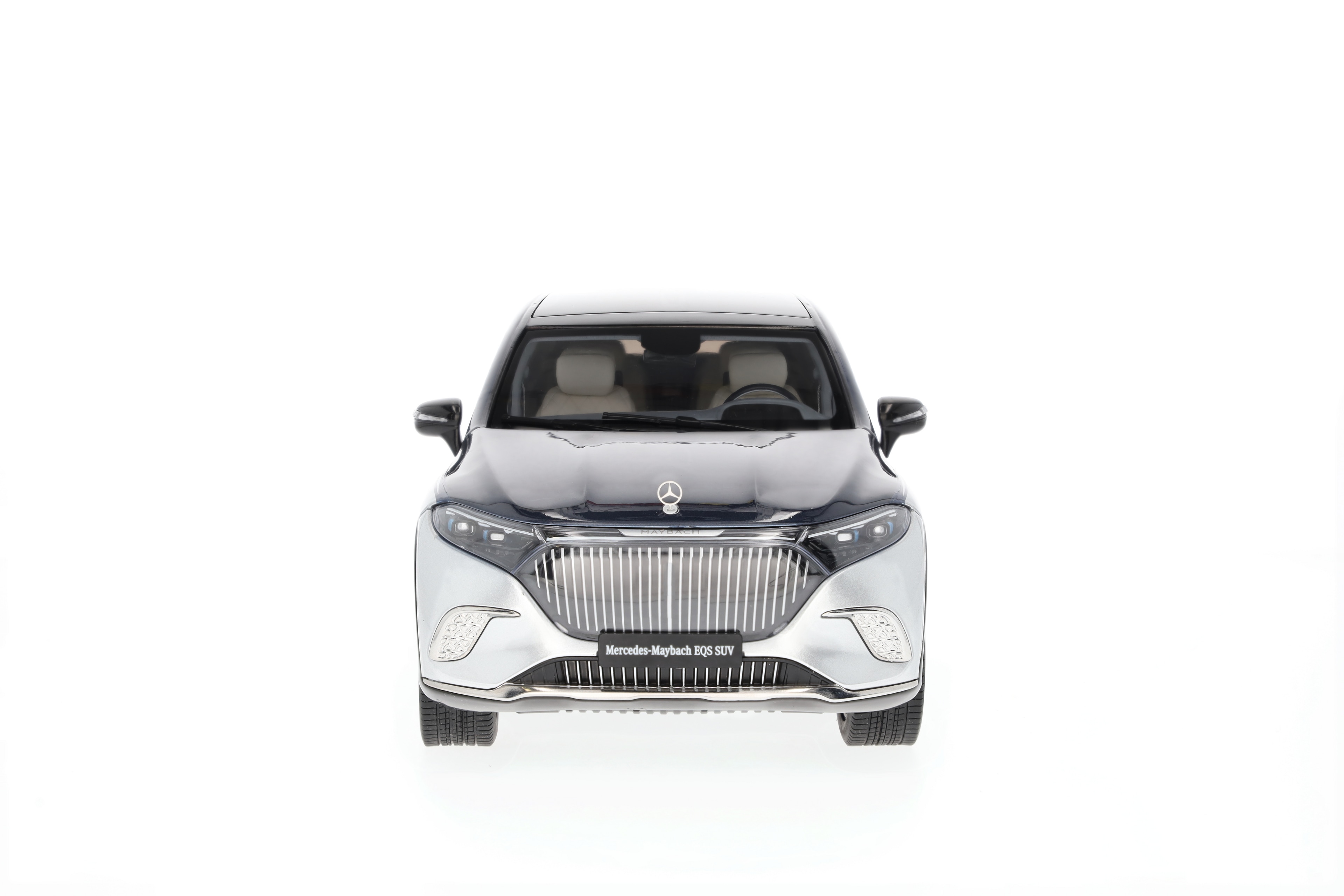 Mercedes-Maybach EQS 680 SUV, X296 - sodalithblau / hightechsilber, NZG, 1:18 Mercedes-Maybach EQS 680 SUV, X296 - sodalithblau / hightechsilber, NZG, 1:18