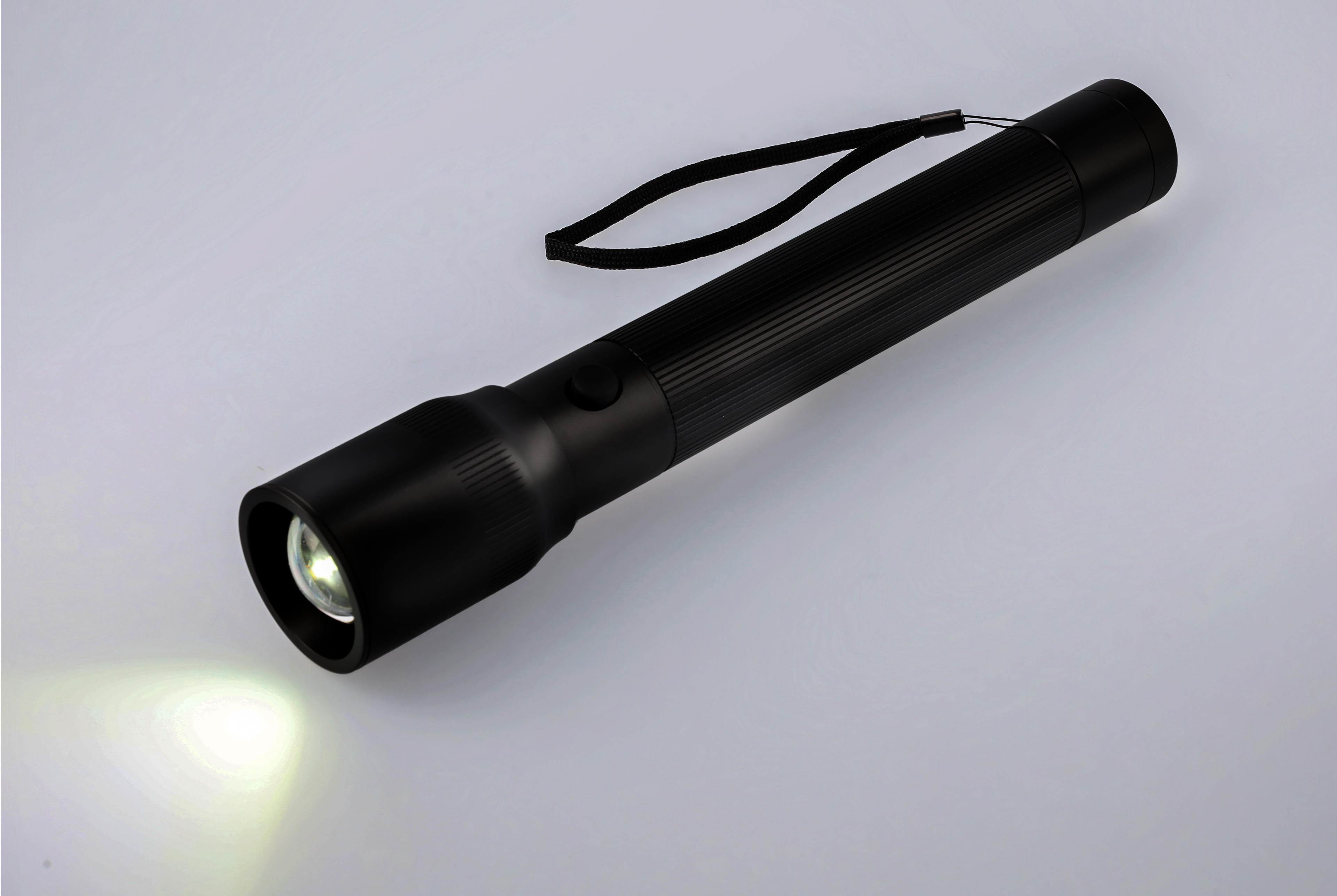 LED-Taschenlampe, groß - schwarz, Aluminium, Ansmann