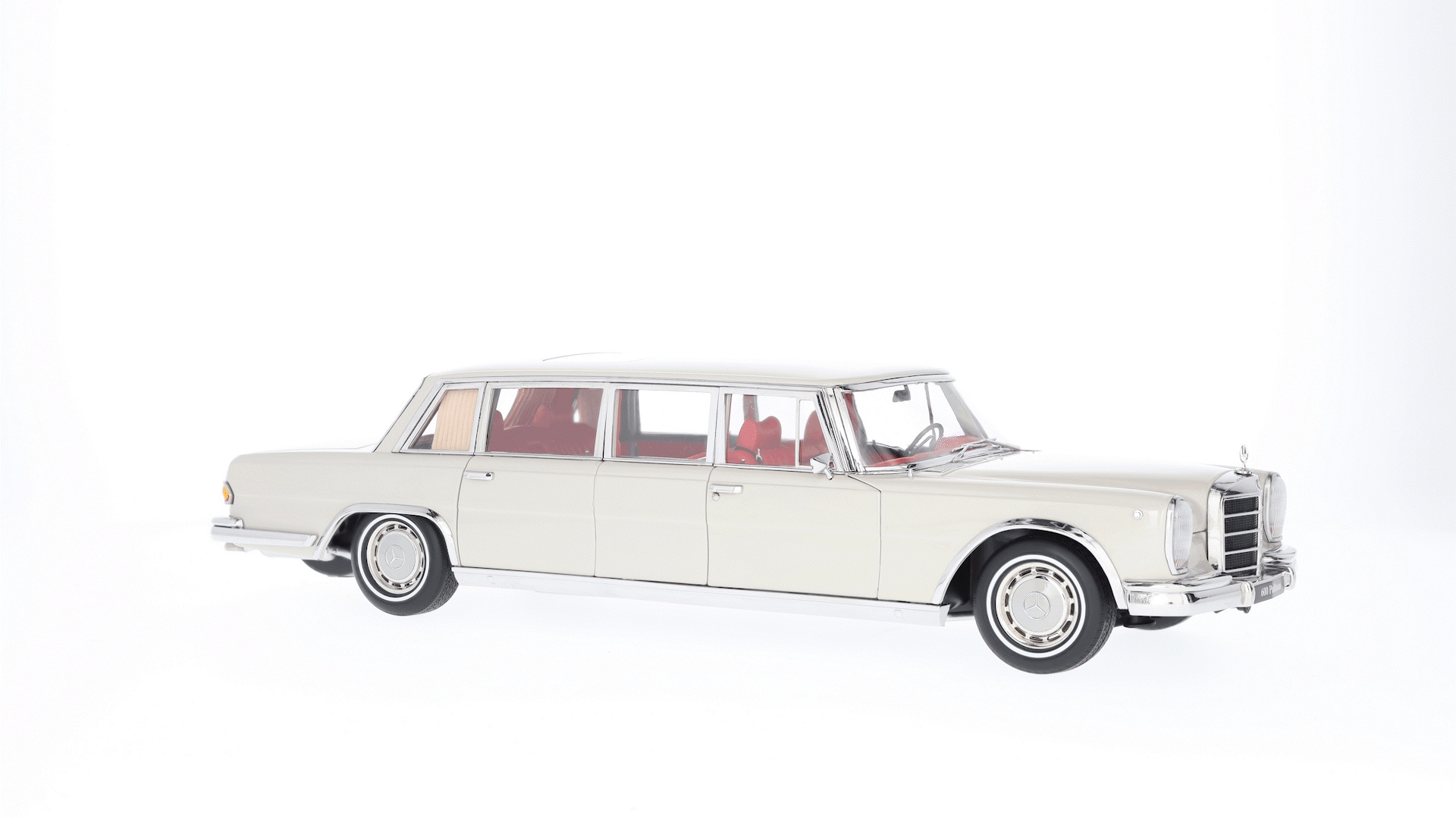 600 Pullmann W 100 (1963-1981) - weißgrau, NZG, 1:18