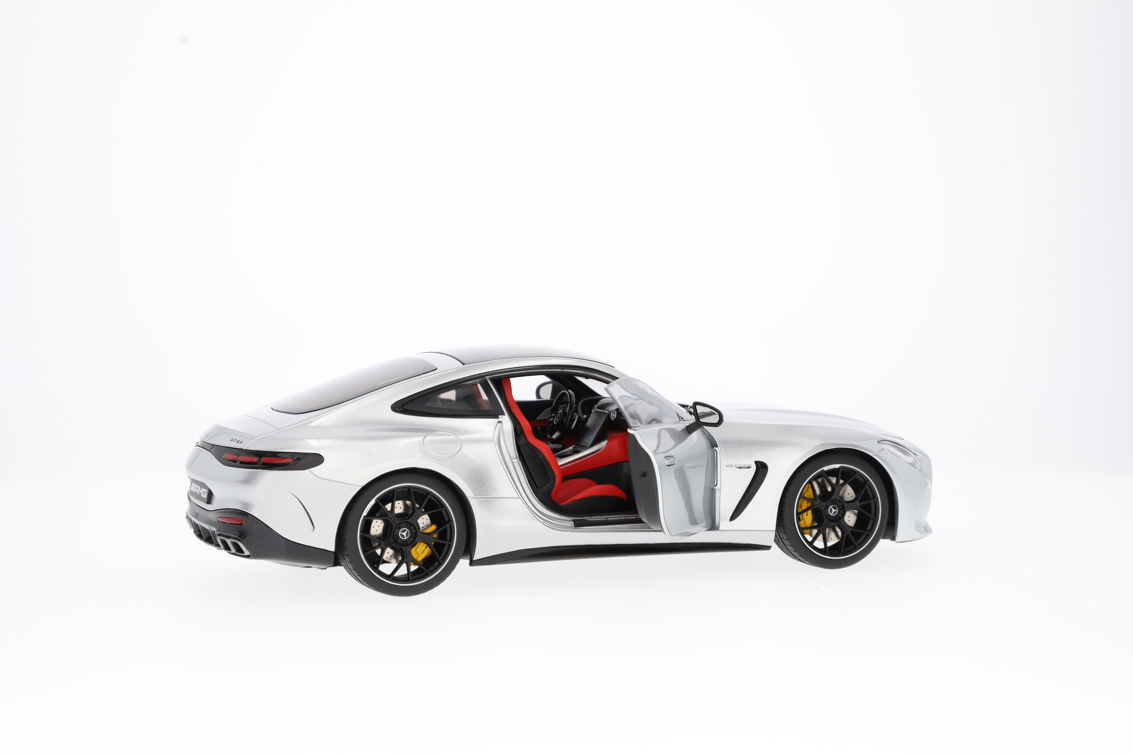 Mercedes-AMG GT 63, C192 - hightechsilber, NZG, 1:18 Mercedes-AMG GT 63, C192 - hightechsilber, NZG, 1:18